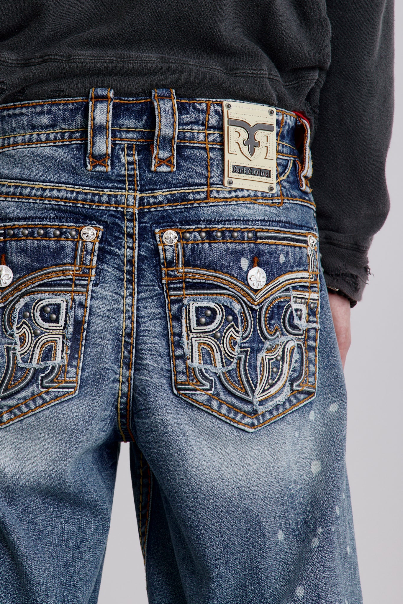 Adan Baggy 3 Jeans in Medium Wash - Image 2