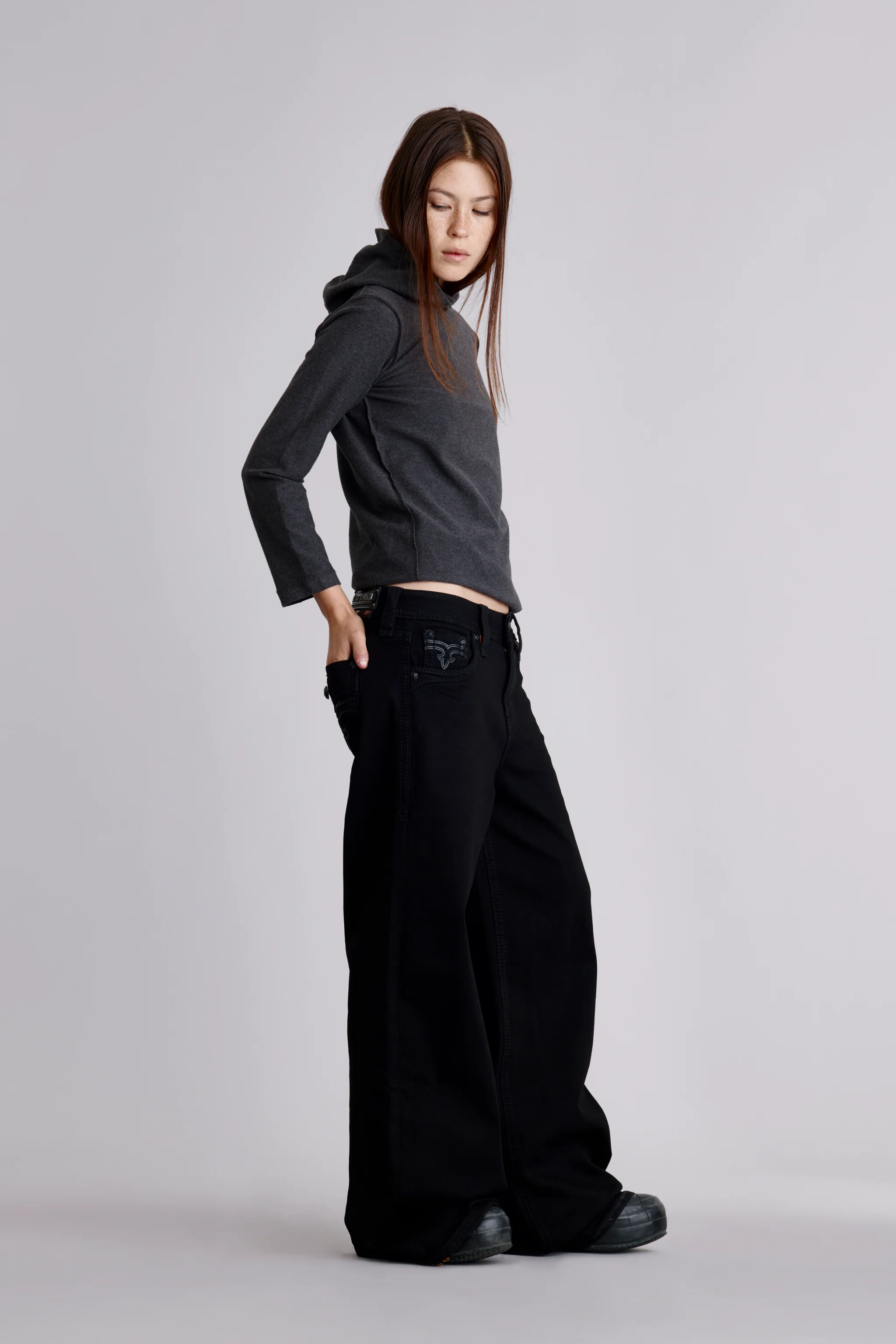 Alivia Oversized Wide-Leg Jeans in Black - Image 3