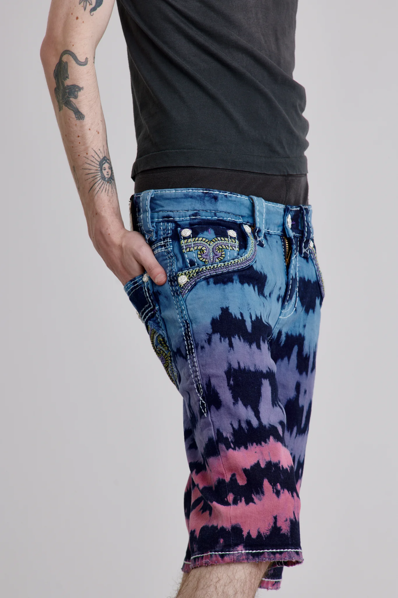 Armie Denim Shorts in Tye Die Blue - Image 4