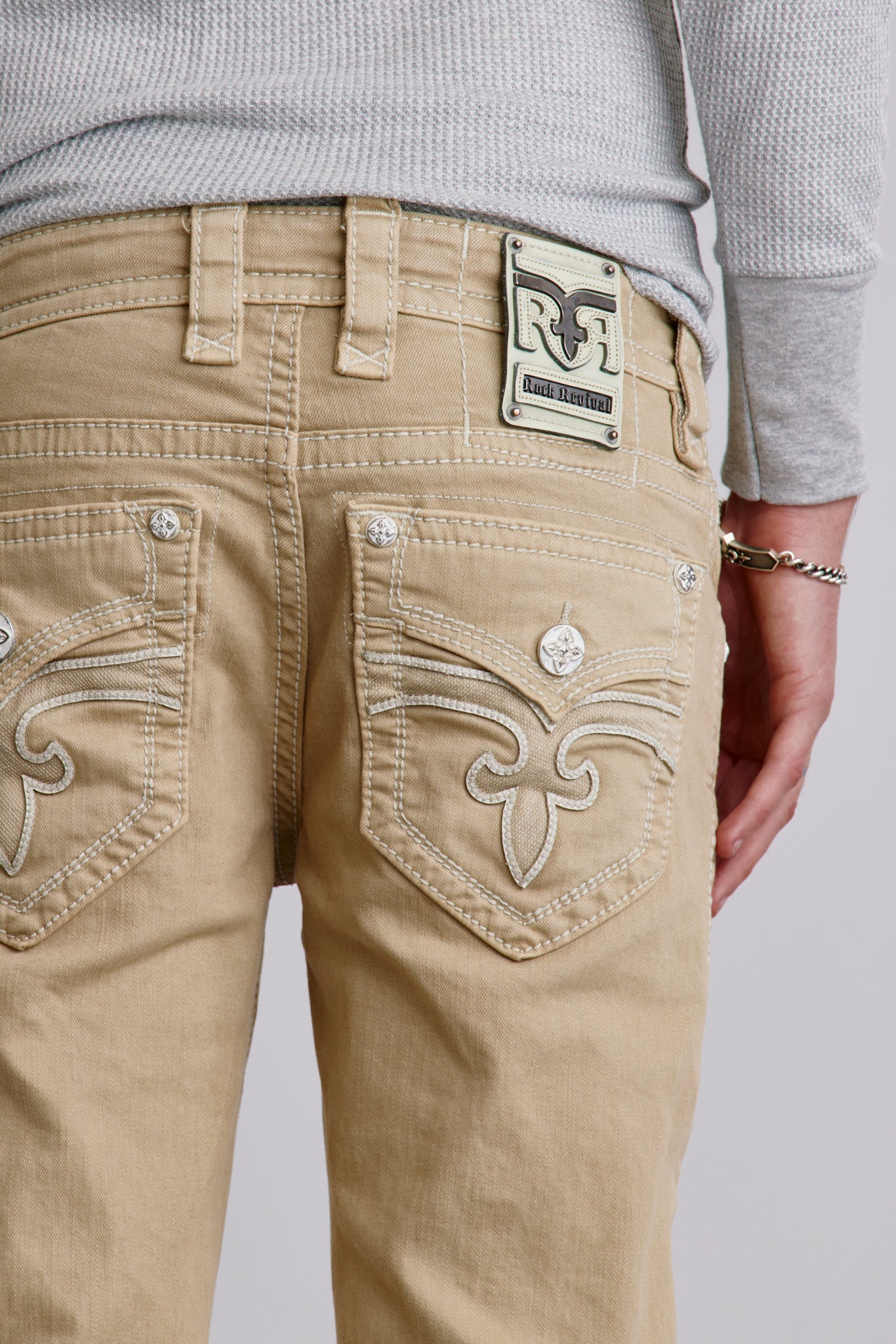 Arther Alt Straight Jeans in Khaki - Image 2