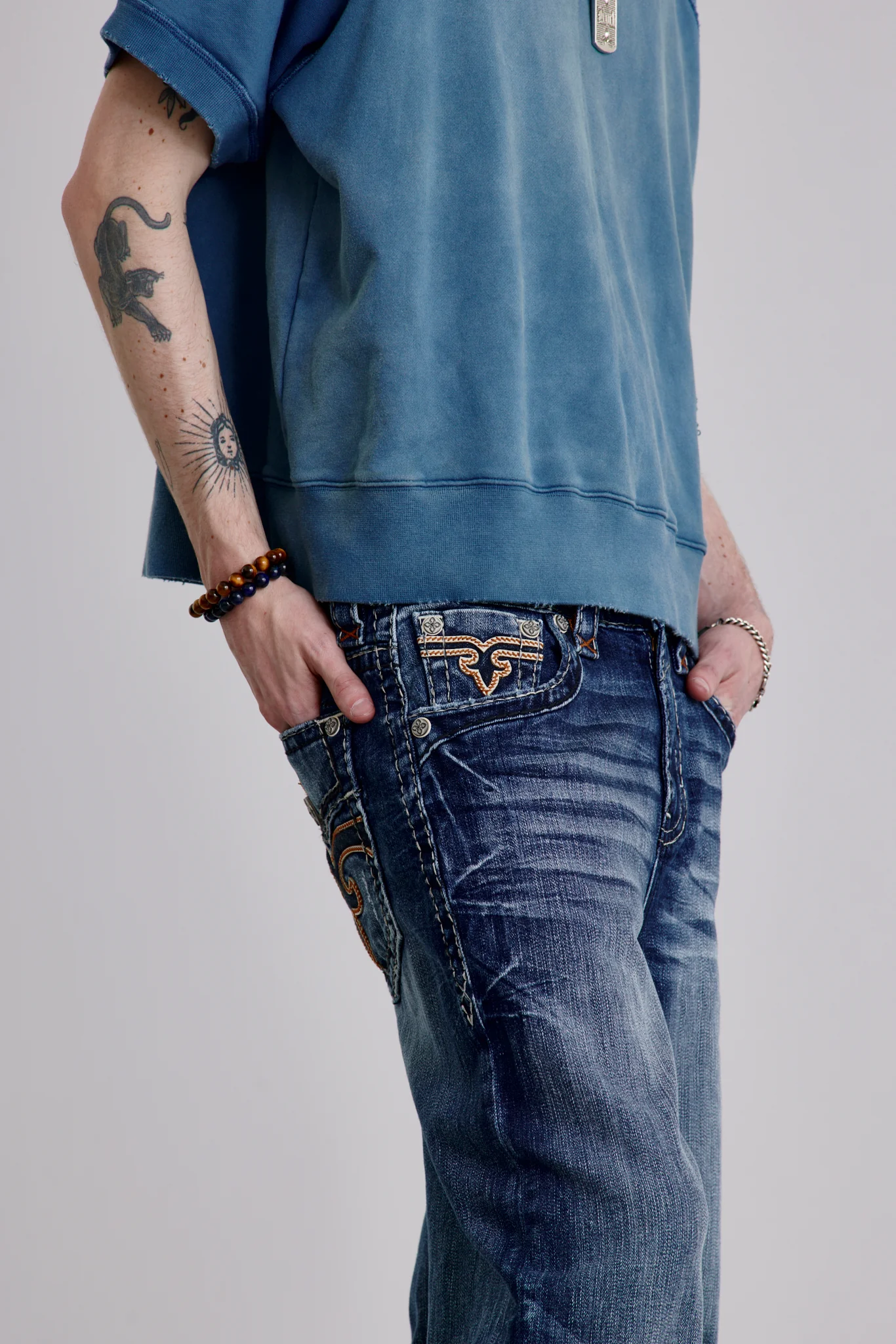 Arther Baggy 1 Jeans in Medium Wash - Image 4