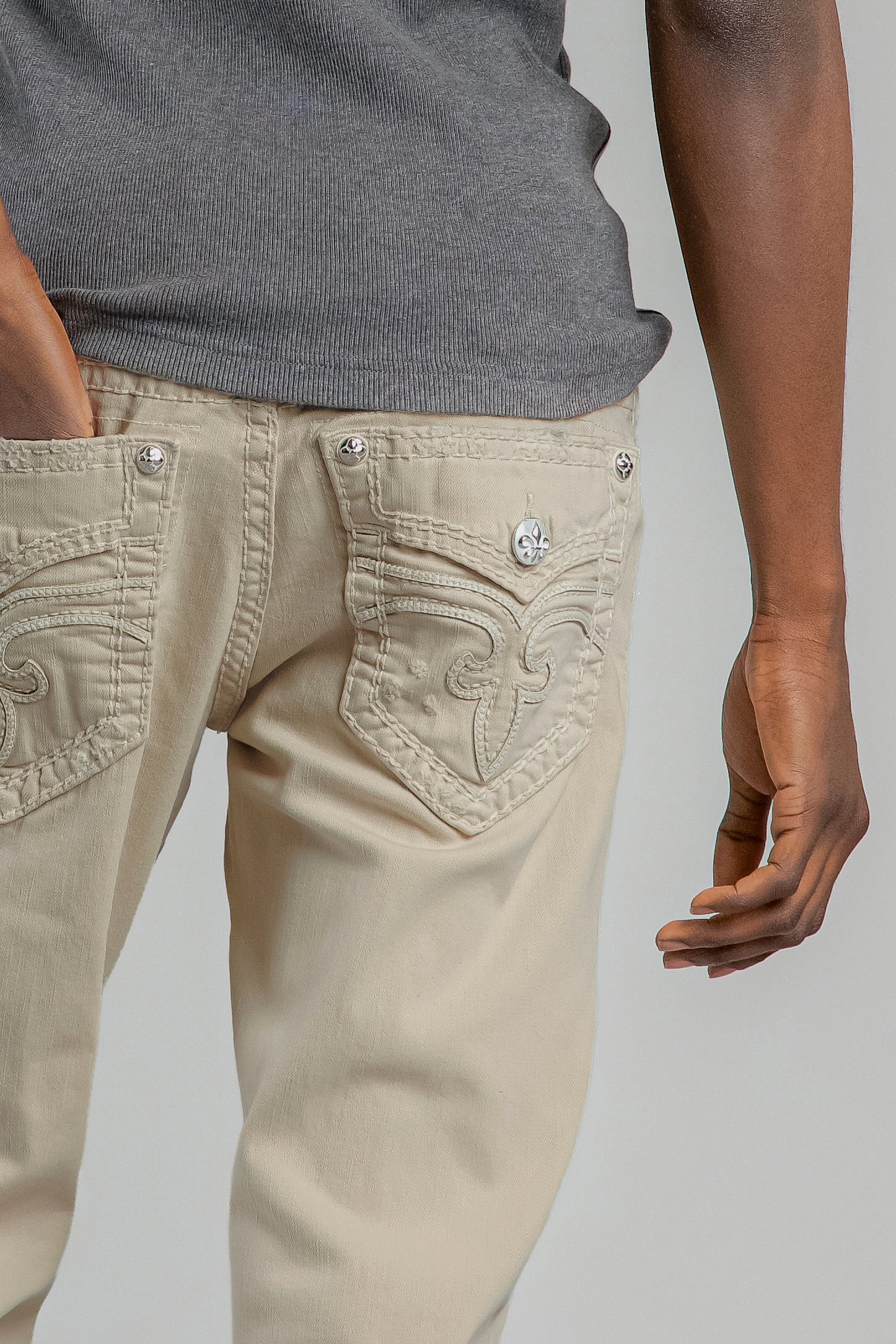 Arther Bootcut Jeans in Light Beige - Image 2