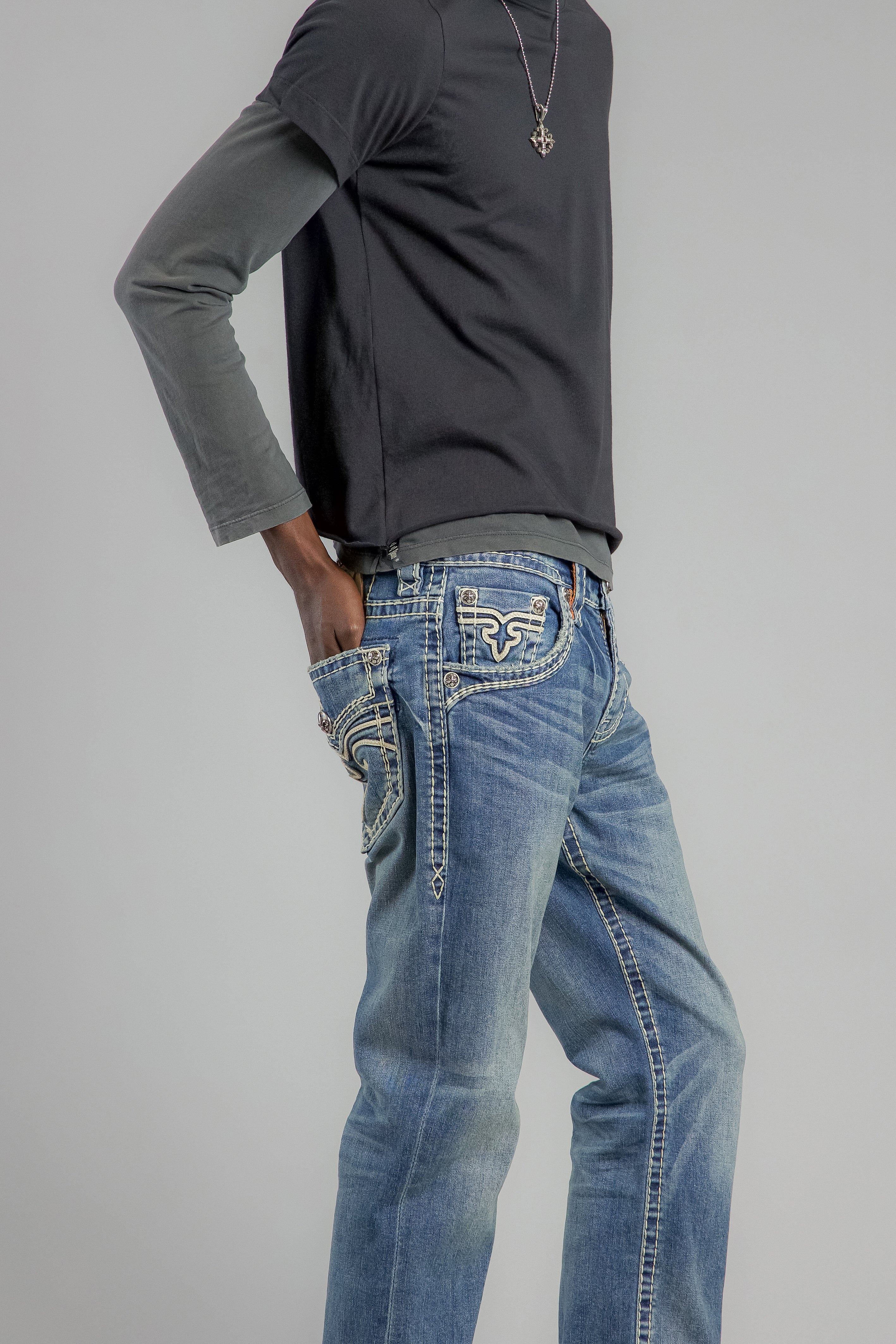 Arther Bootcut Jeans in Medium Blue - Image 4