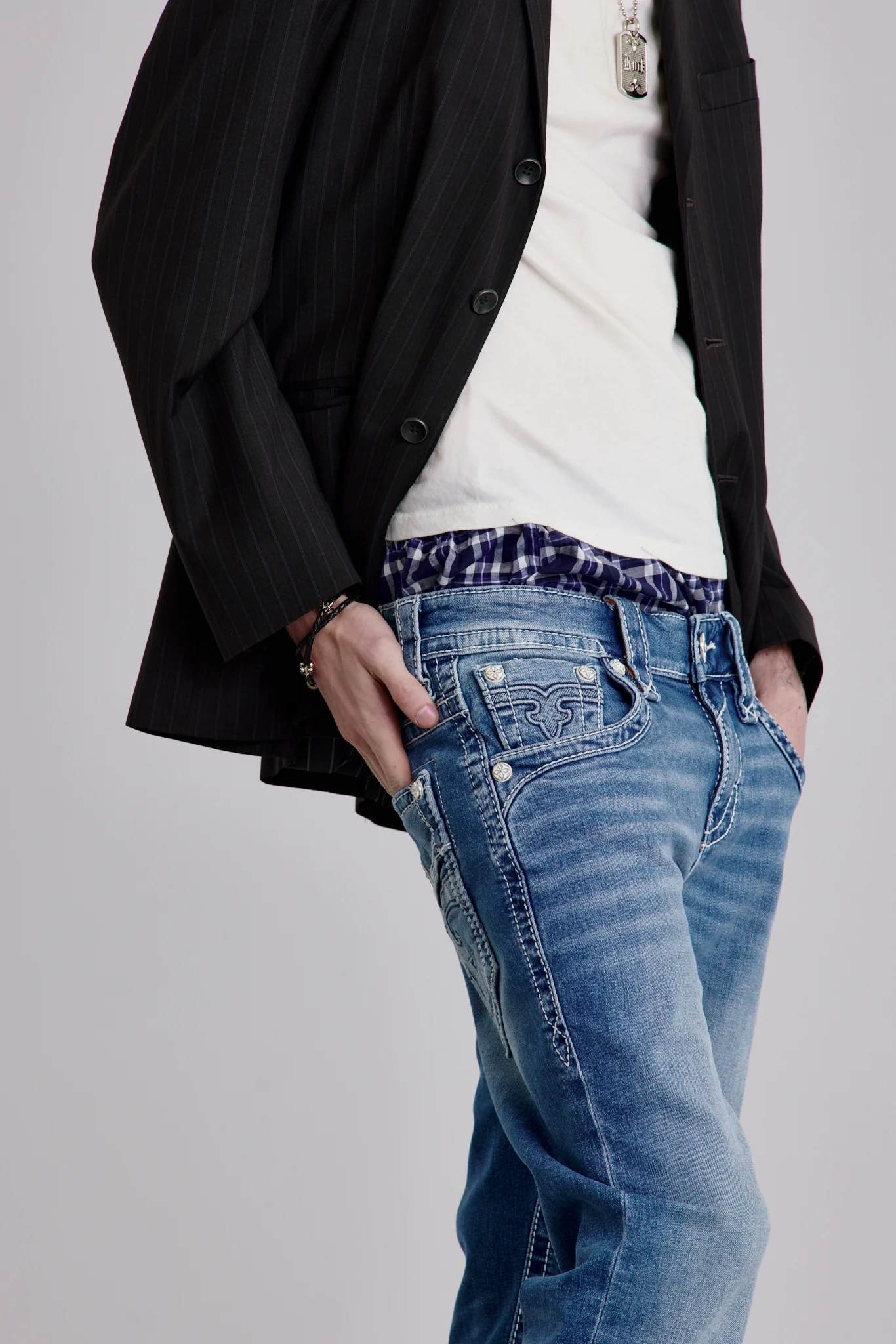 Arther Relaxed Straight Jeans in Indigo - Image 3