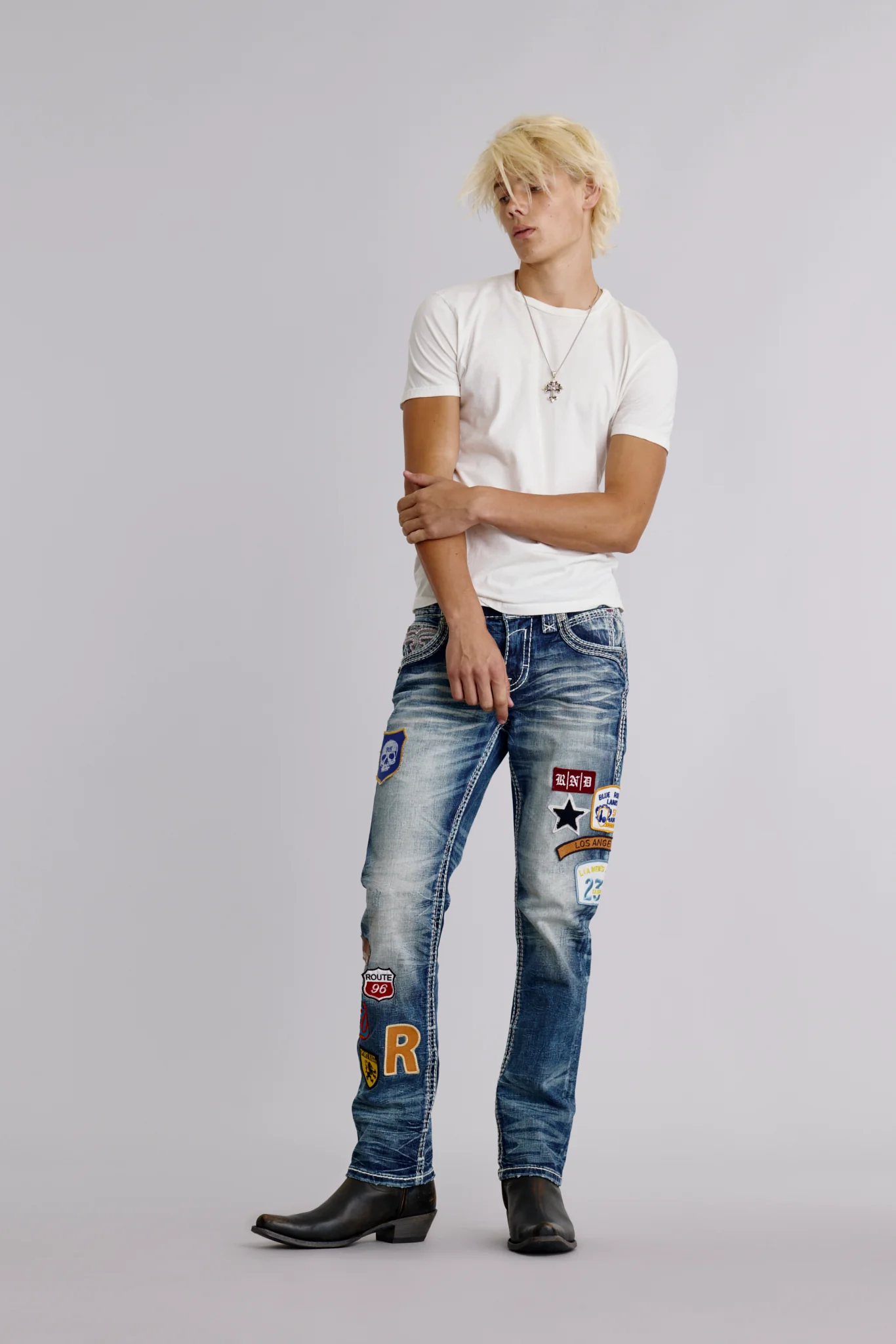 Brayen Straight Jeans in Medium Blue