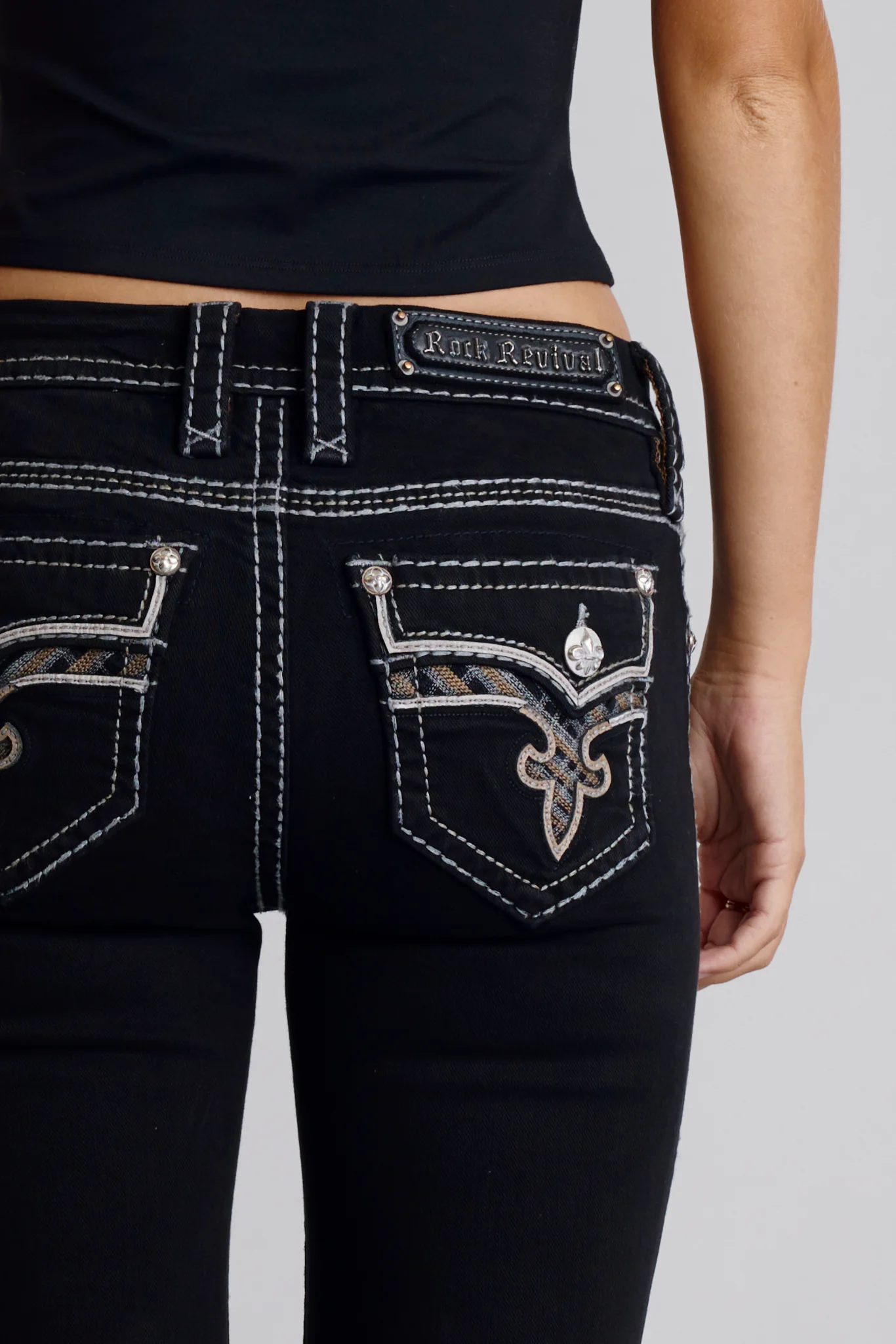 Colleen Skinny Jeans in Black - Image 3