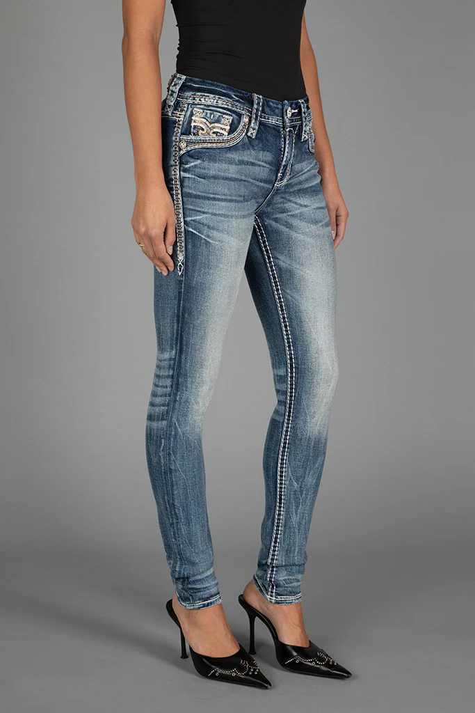 Colleen Skinny Jeans in Medium Blue - Image 6