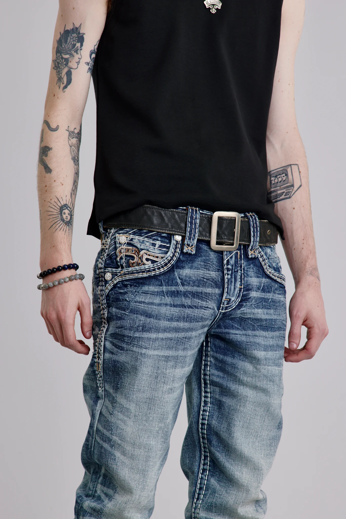 Elijah Straight Jeans - Image 5