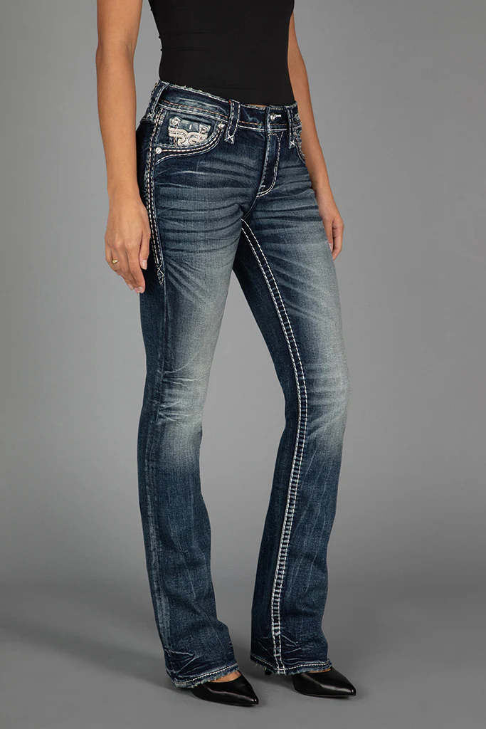 Endive Bootcut Jeans in Dark Blue - Image 6