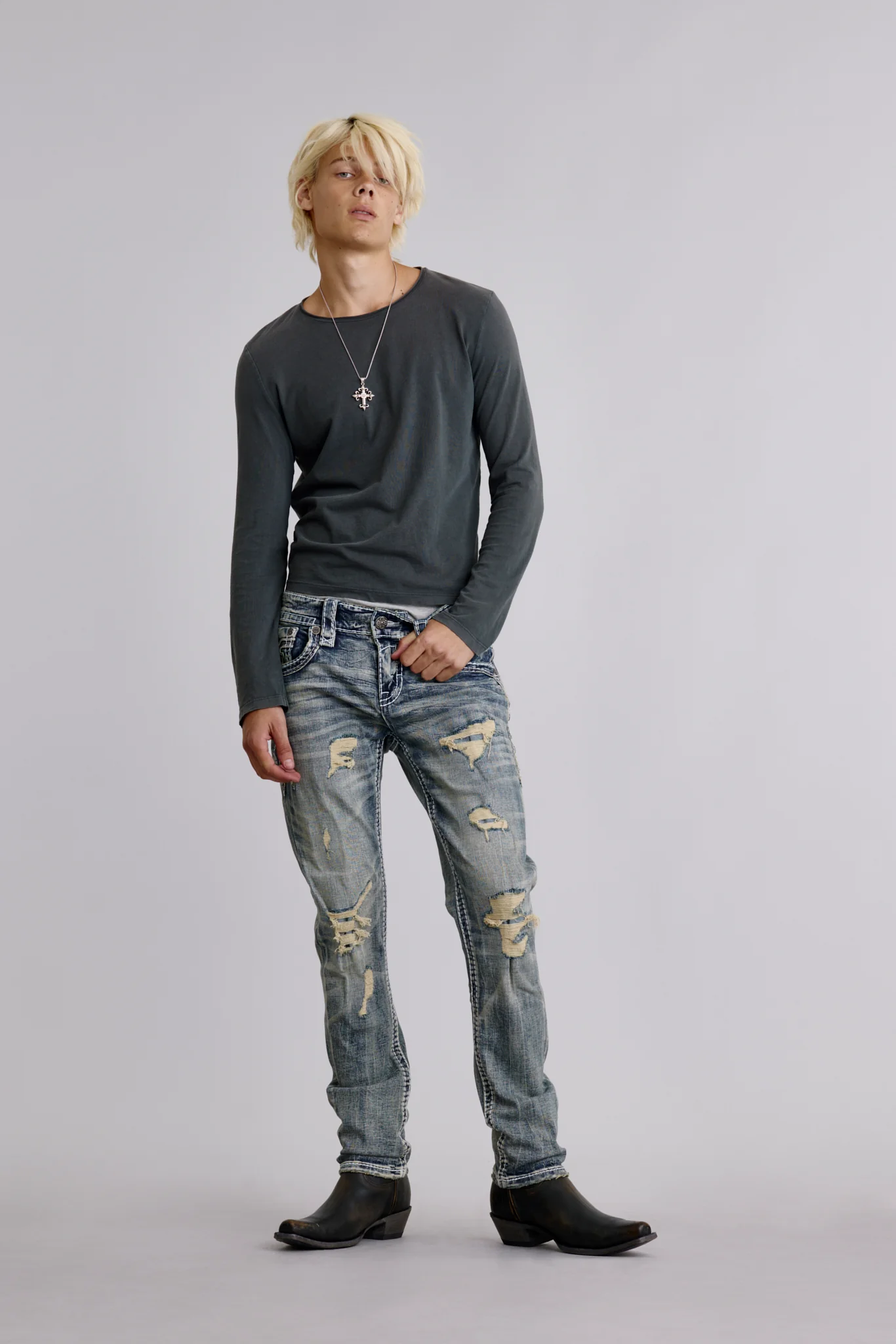 Ernest Alt Straight Jeans in Medium Wash