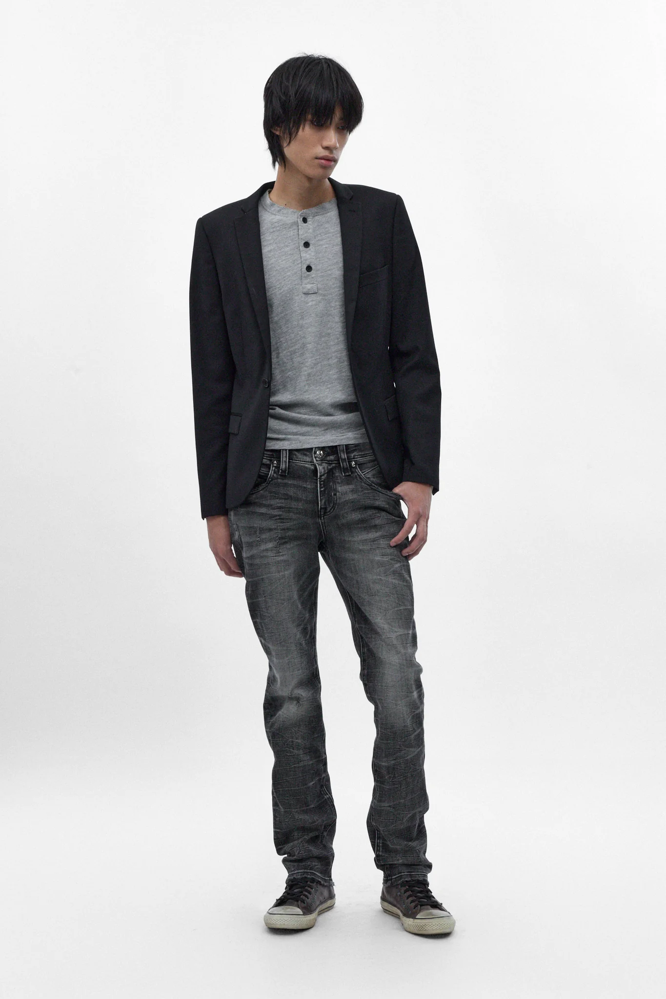 Gene Slim Jeans in Charcoal Black - Image 3