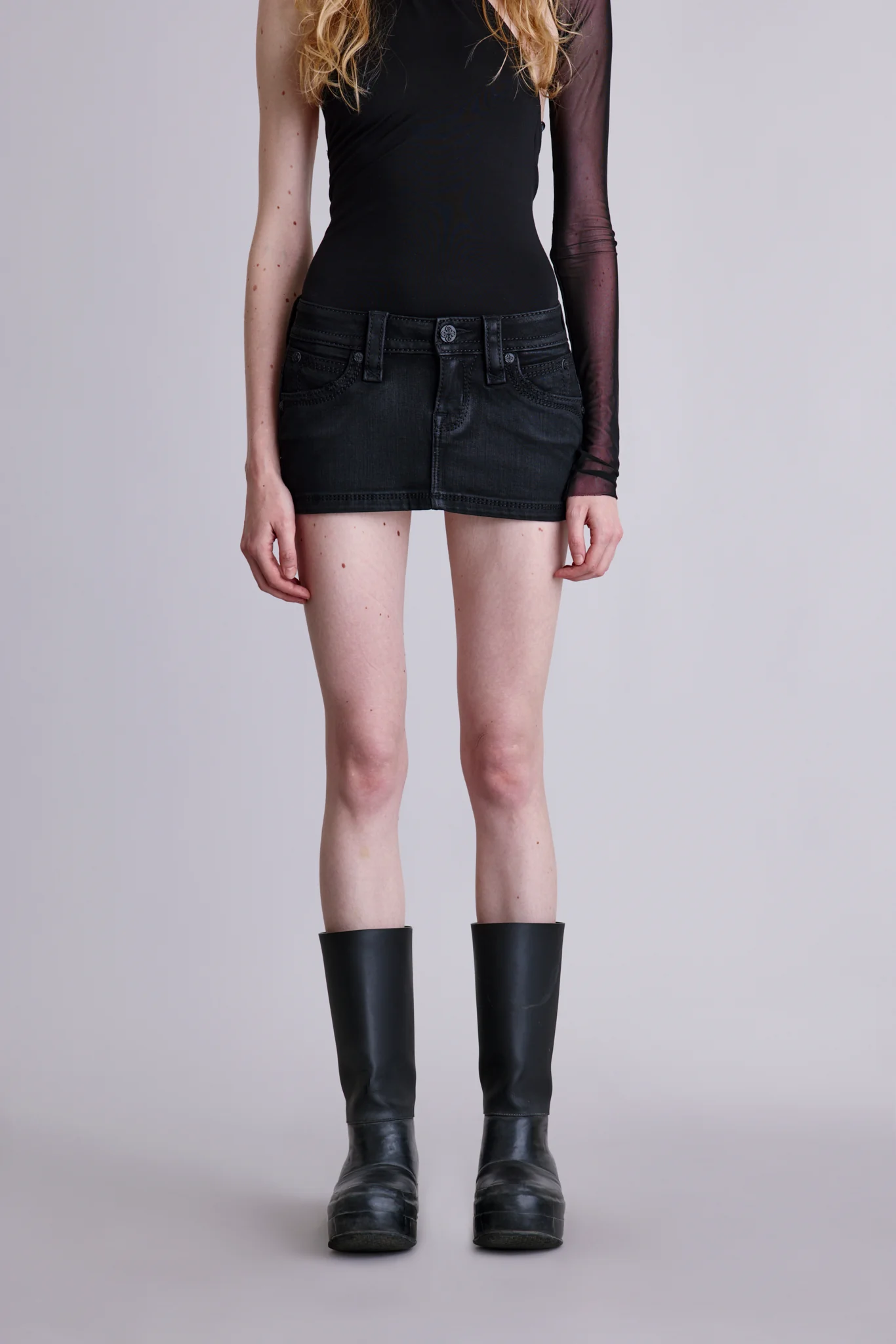 Gwen Super Low-Rise Mini Skirt in Black on Black - Image 7
