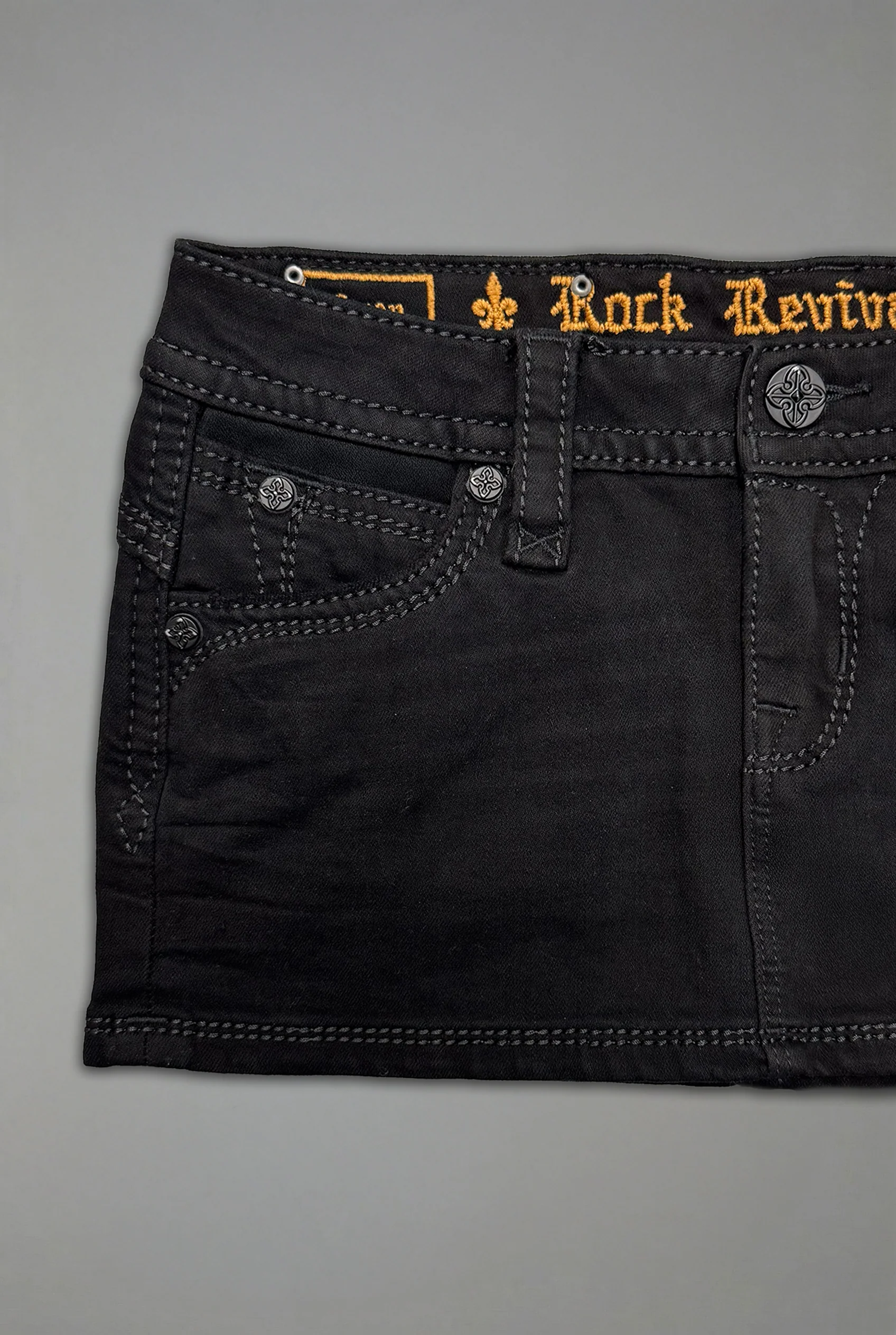 Gwen Super Low-Rise Mini Skirt in Black - Image 8
