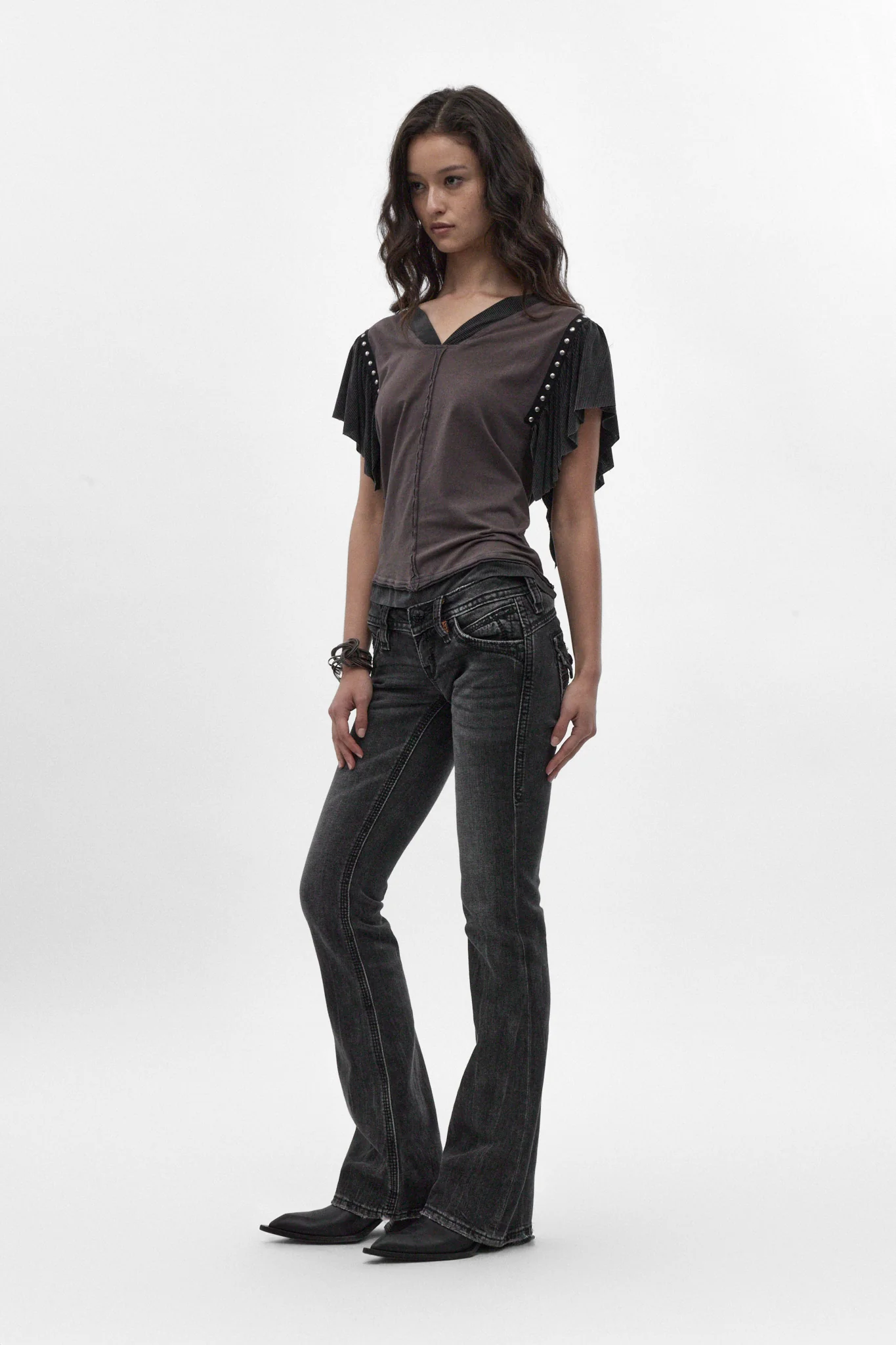 Gwen Super Low-Rise Bootcut Jeans in Faded Black