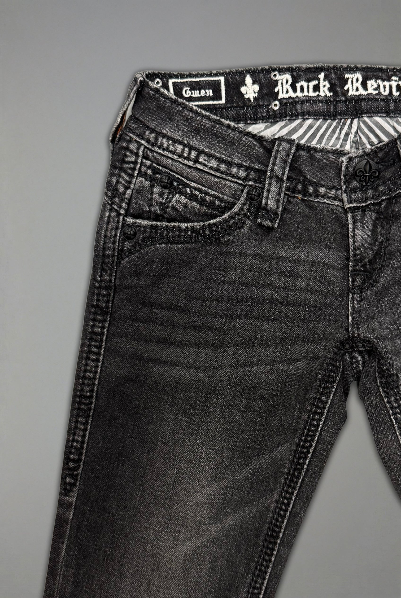 Gwen Super Low-Rise Bootcut Jeans in Faded Black - Image 8