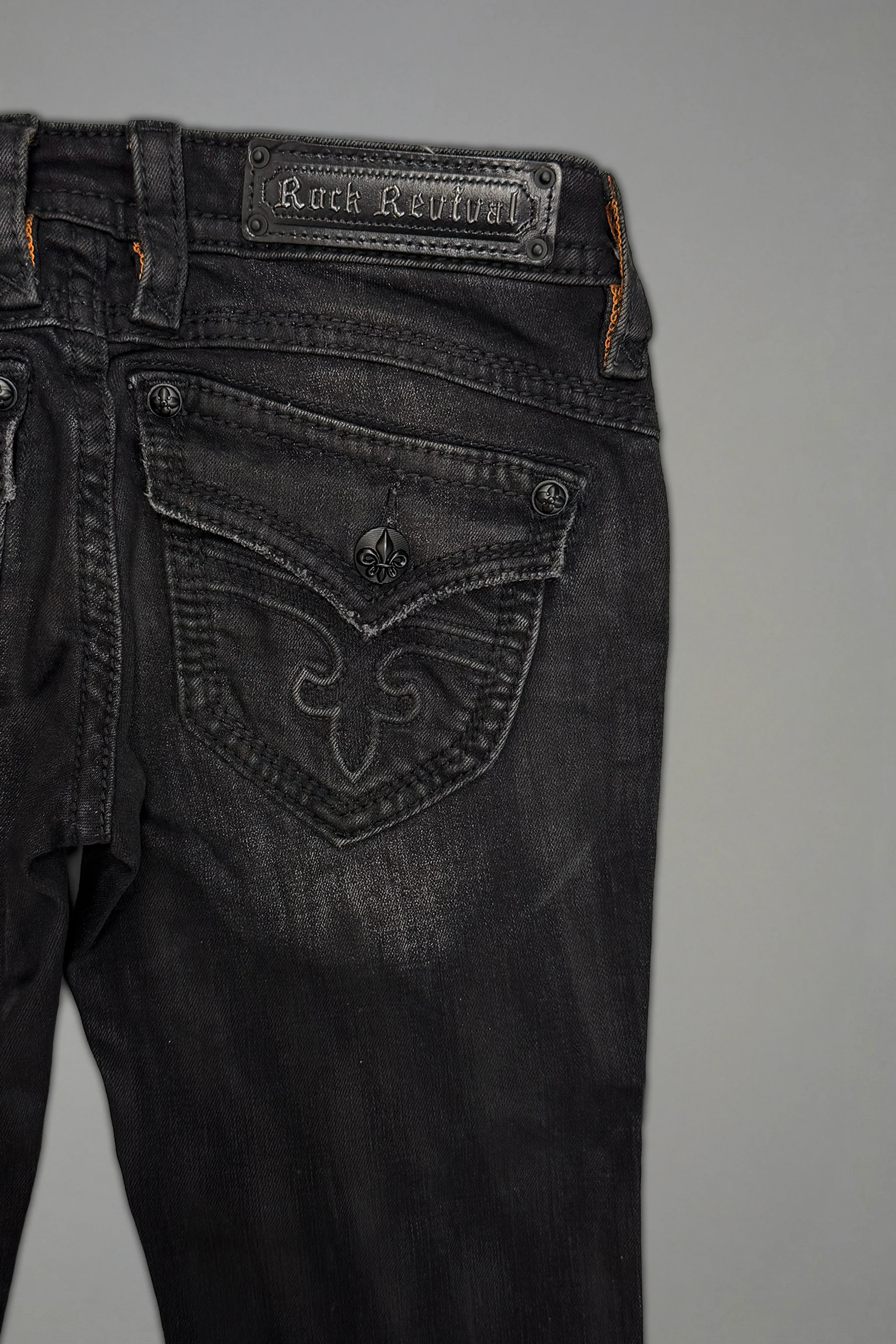 Gwen Super Low-Rise Bootcut Jeans in Black Fade Coating - Image 9