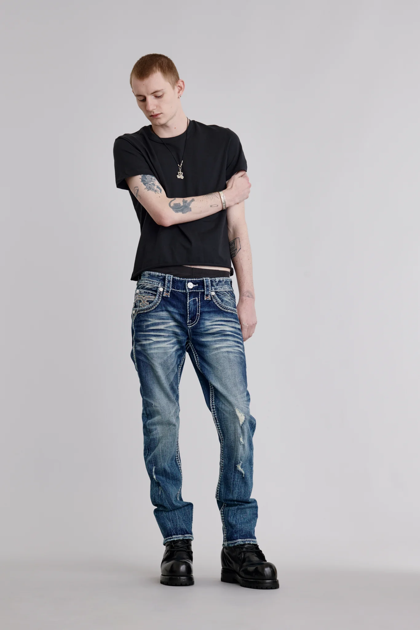 Isaiah Straight Jeans in Medium Blue