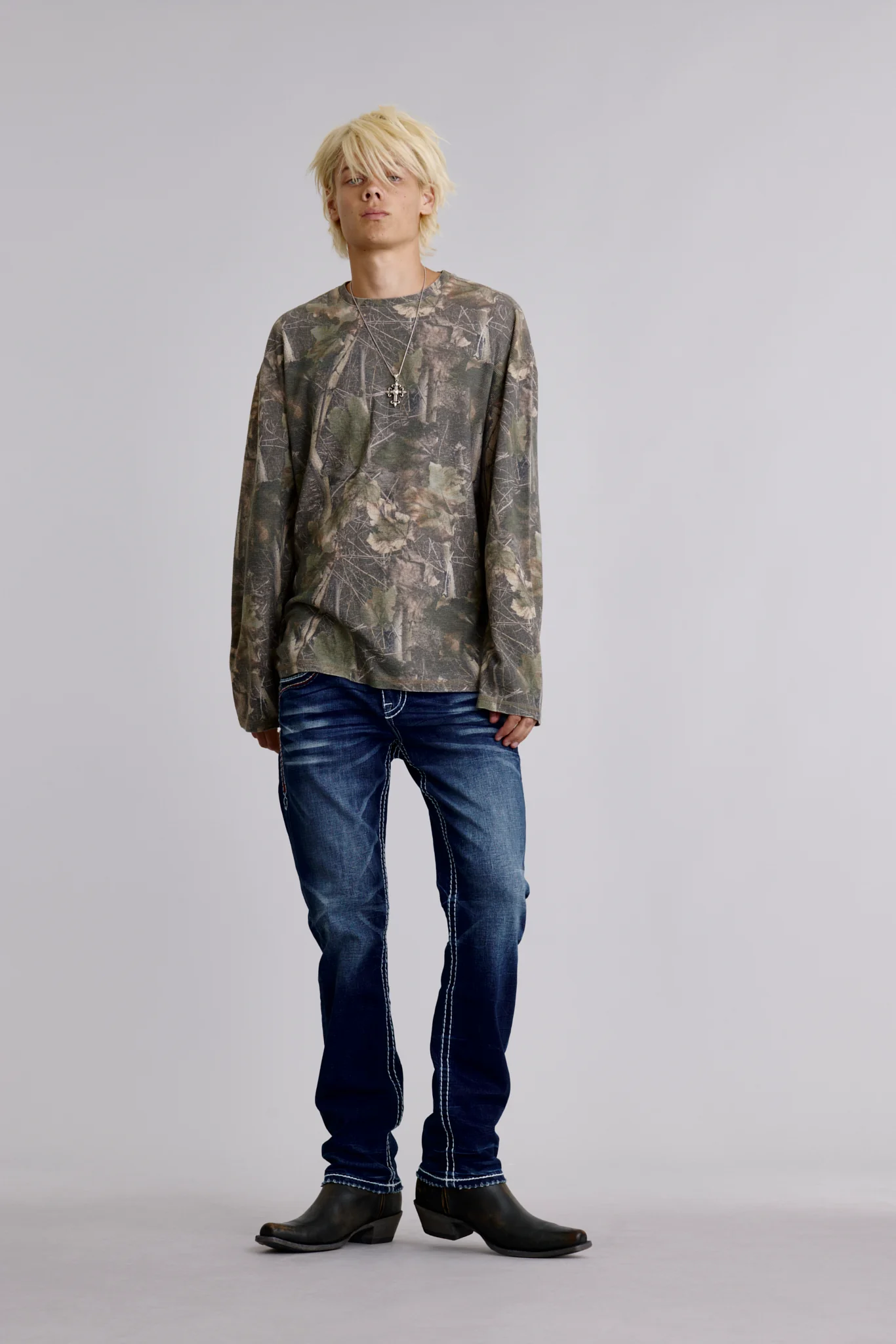 Jim Straight Jeans in Dark Wash