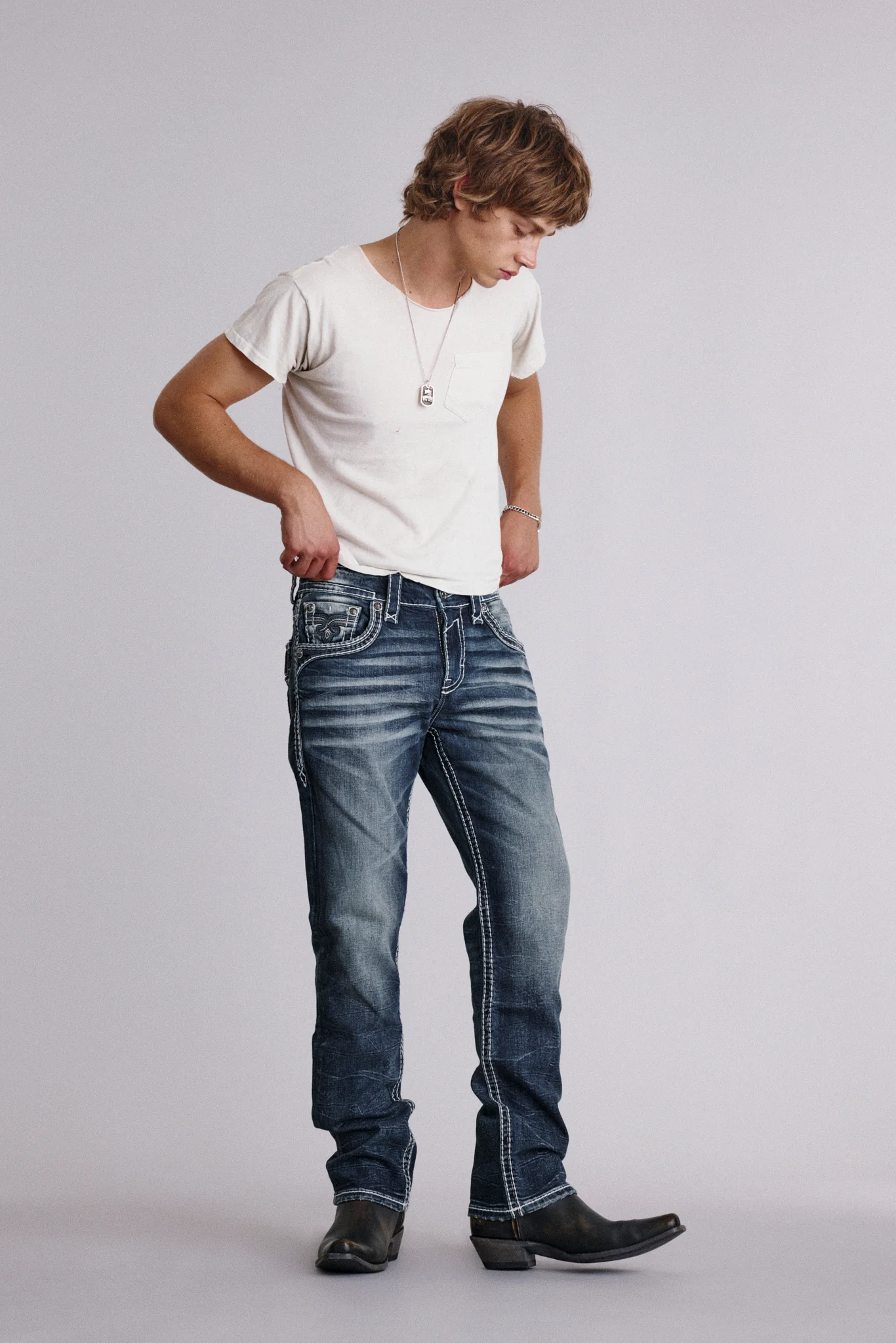 Jim Straight Jeans in Dark Blue