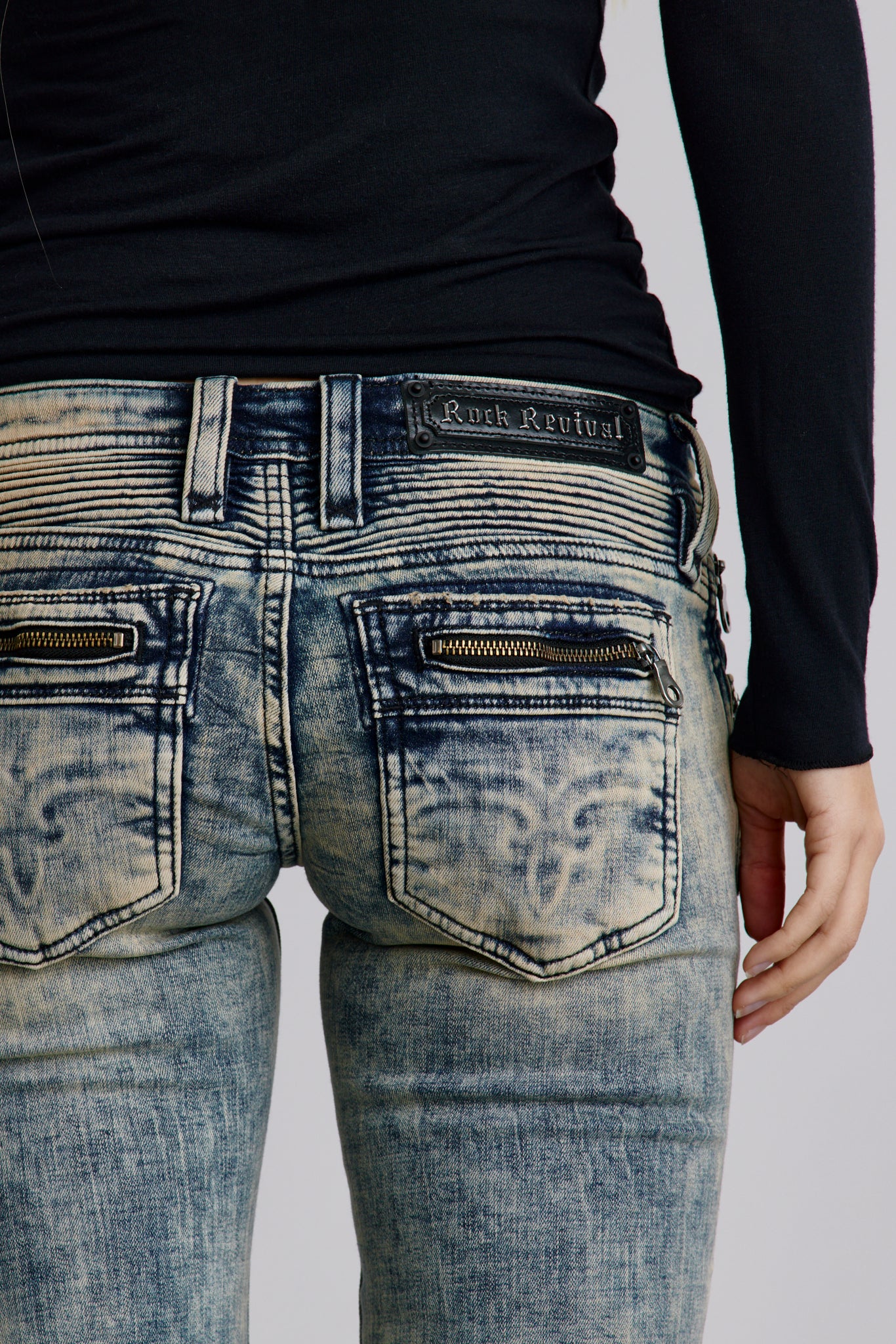 Kamil Super Low-Rise Moto Bootcut Jeans in Phantom - Image 3
