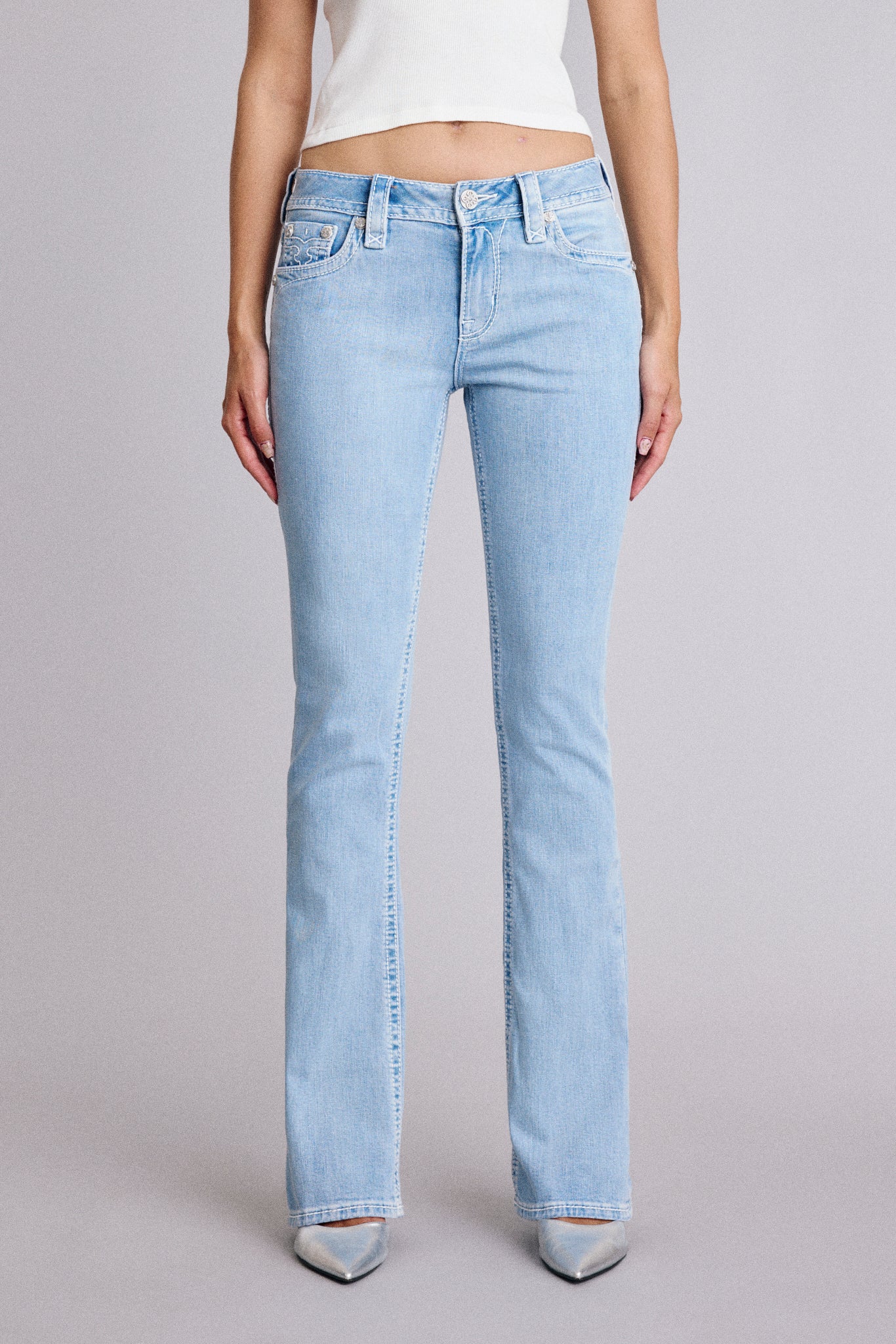 Lana Bootcut Jeans in Light Blue - Image 5