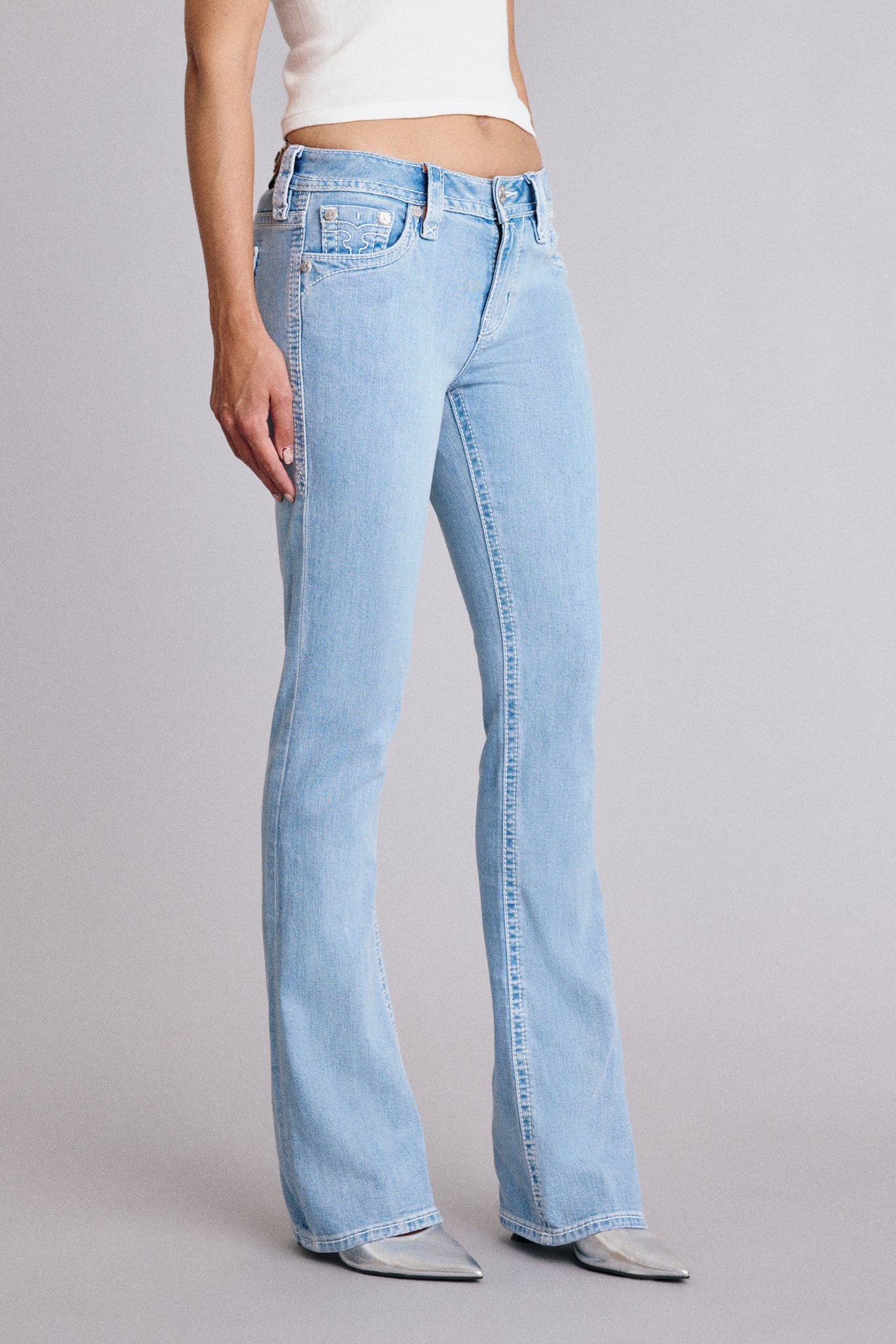 Lana Bootcut Jeans in Light Blue - Image 6