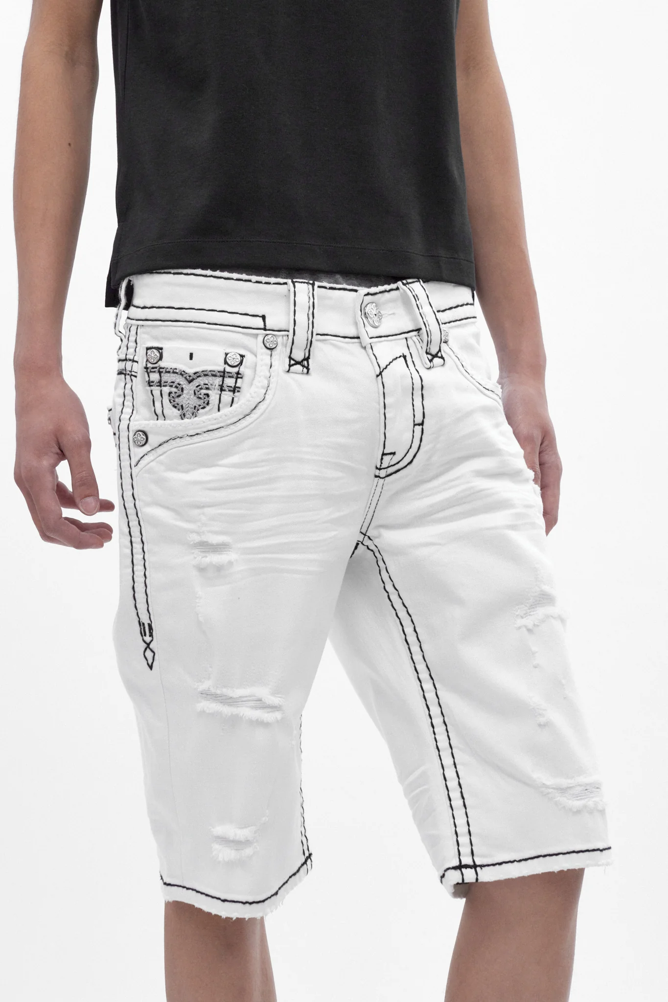Lylee Denim Shorts in White - Image 2