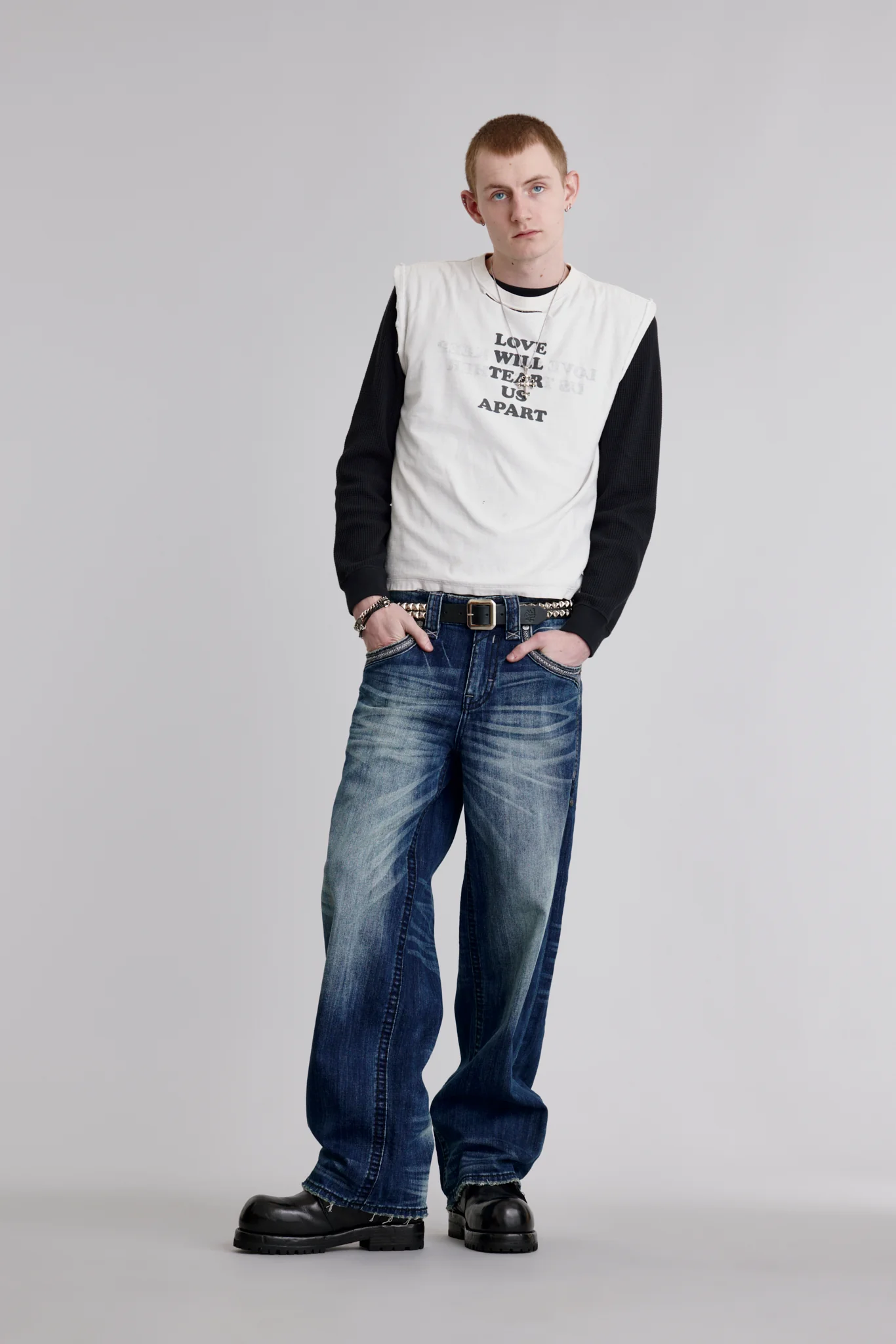 Milton Baggy 2 Jeans in Dark Blue - Image 6