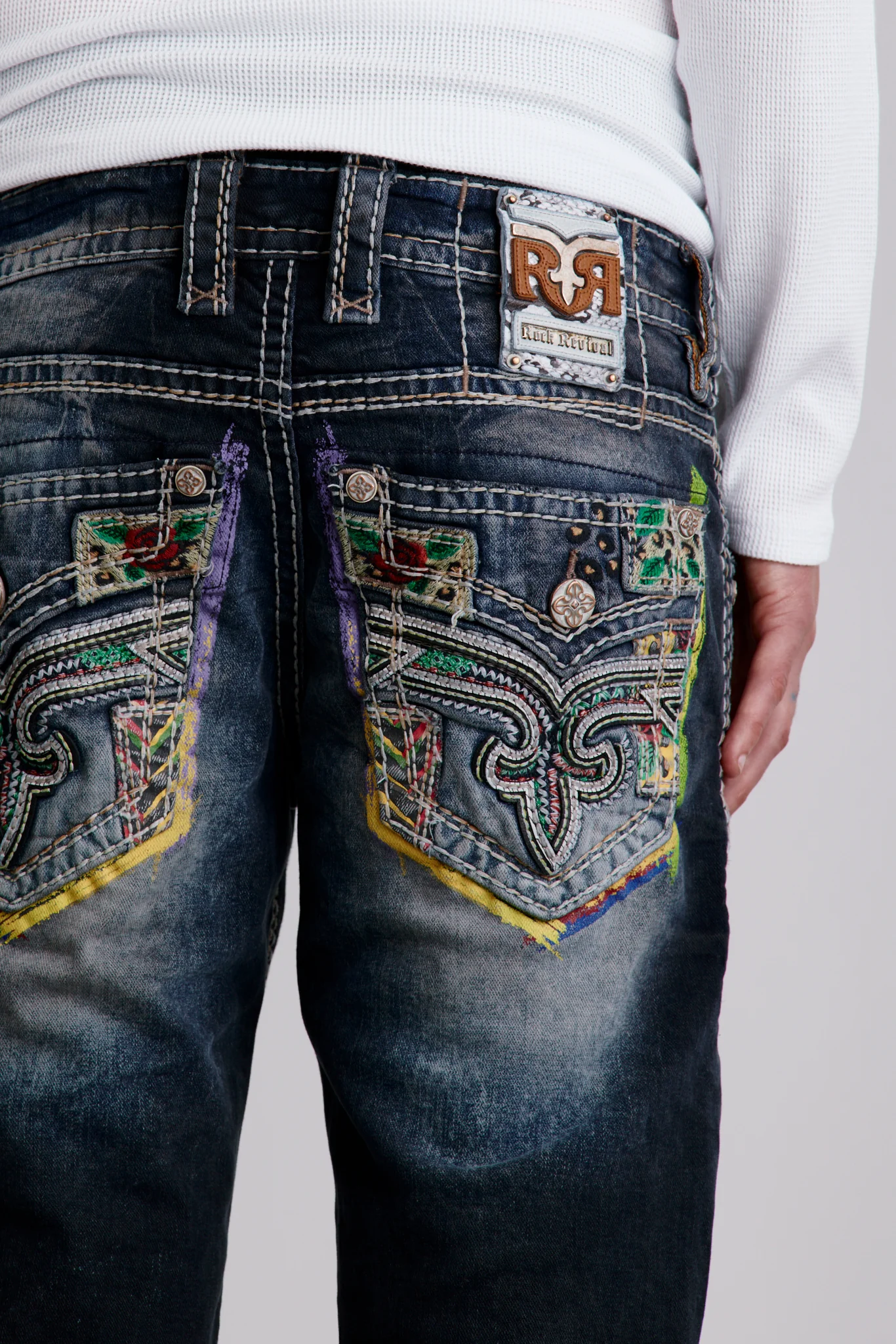 Deen Denim Shorts in Black - Image 4