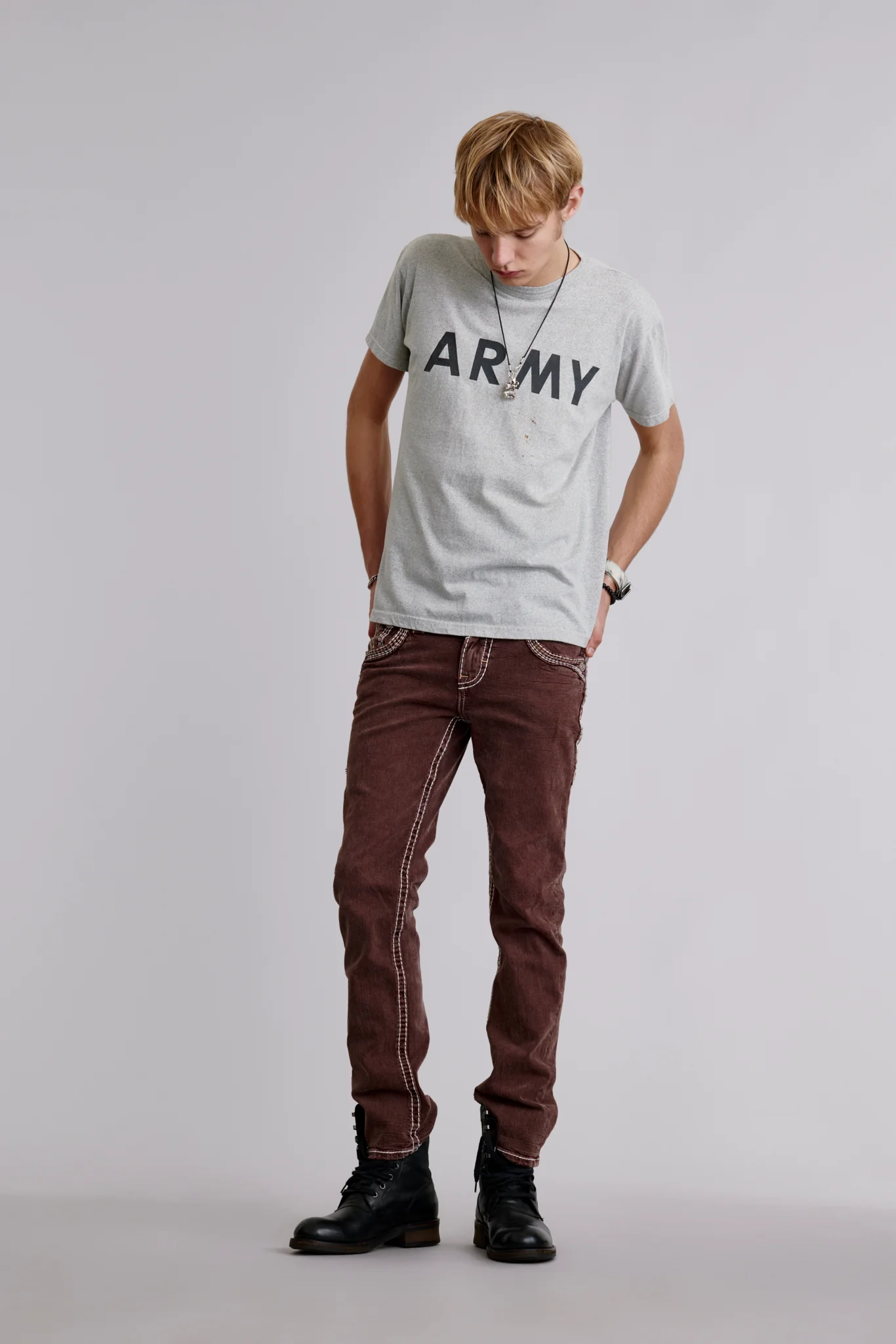 Louis Straight Jeans in Brown