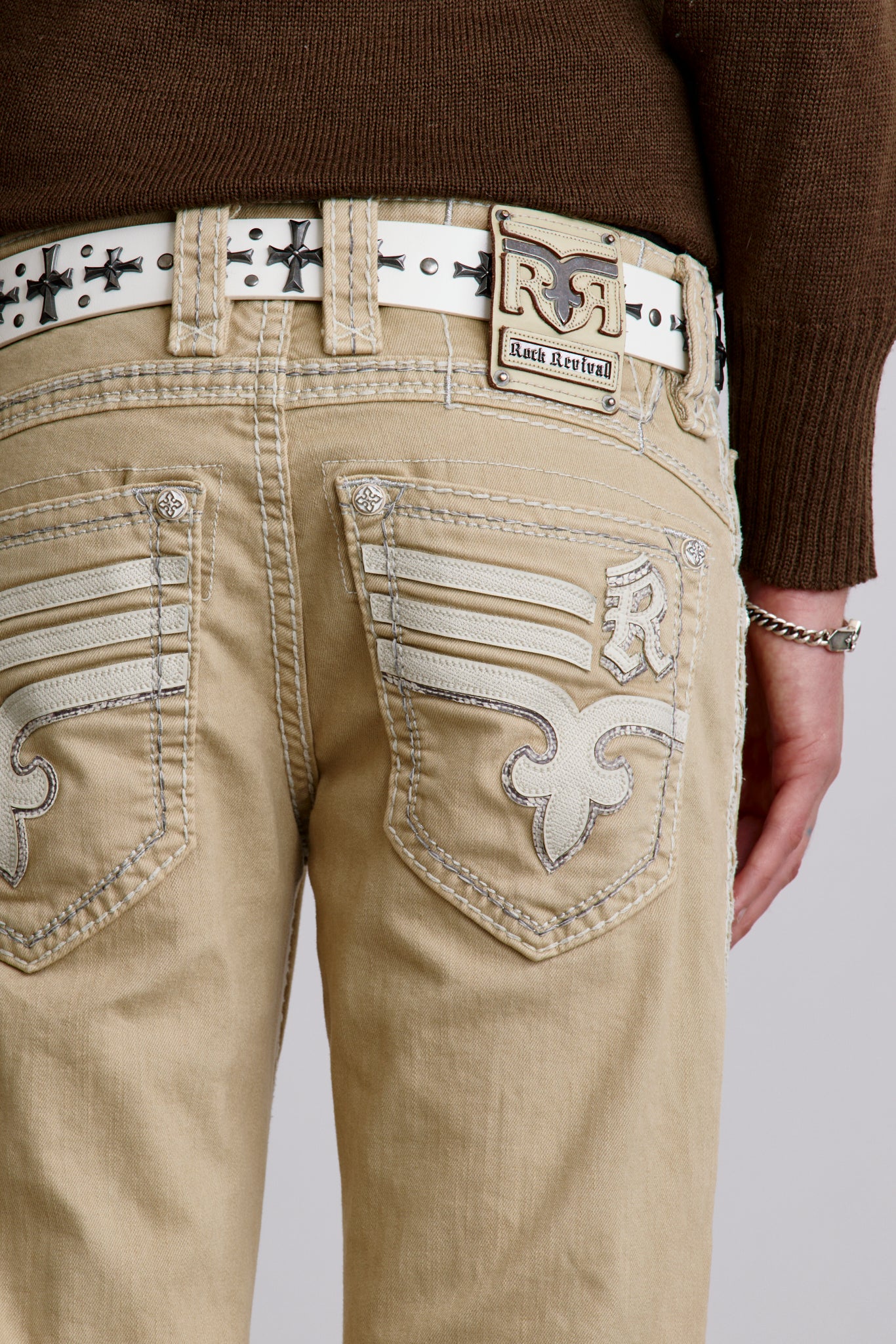 Justinn Straight Jeans in Khaki - Image 2