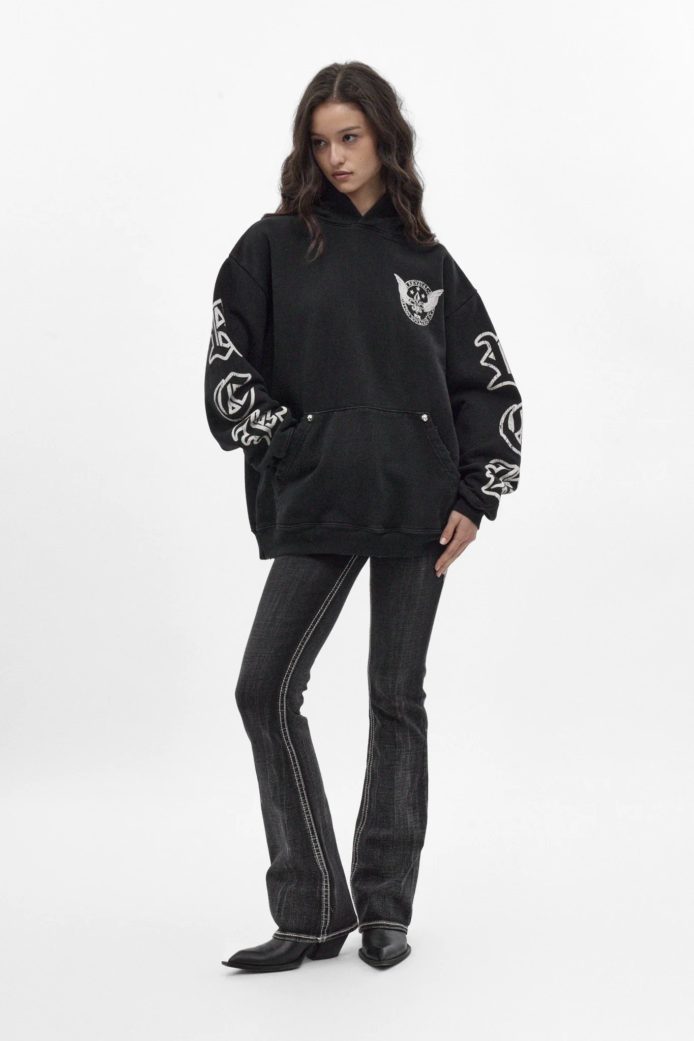 Wing Crest Hoodie in Black (W) - Image 4