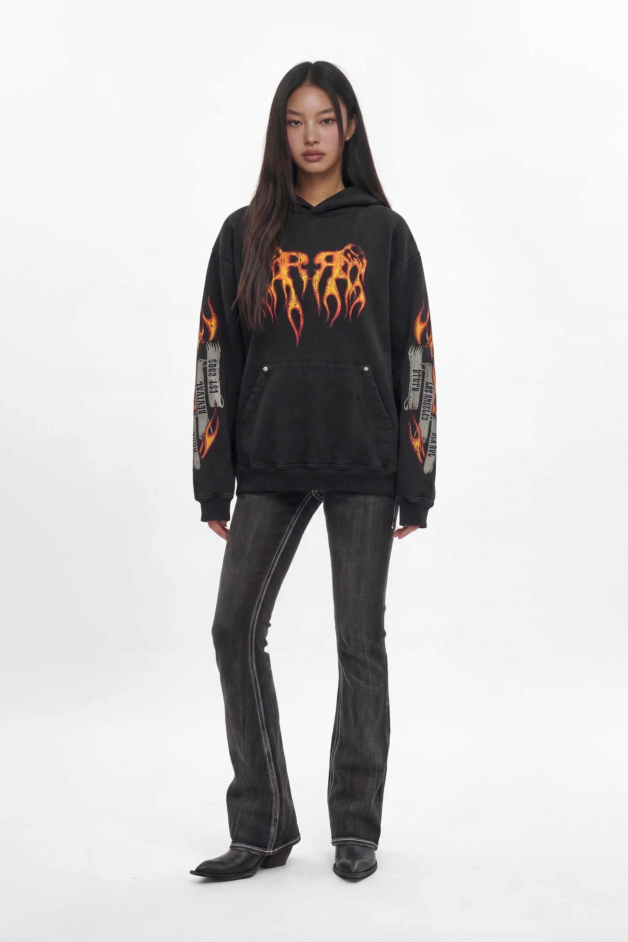 Molten Script Hoodie in Black (W)