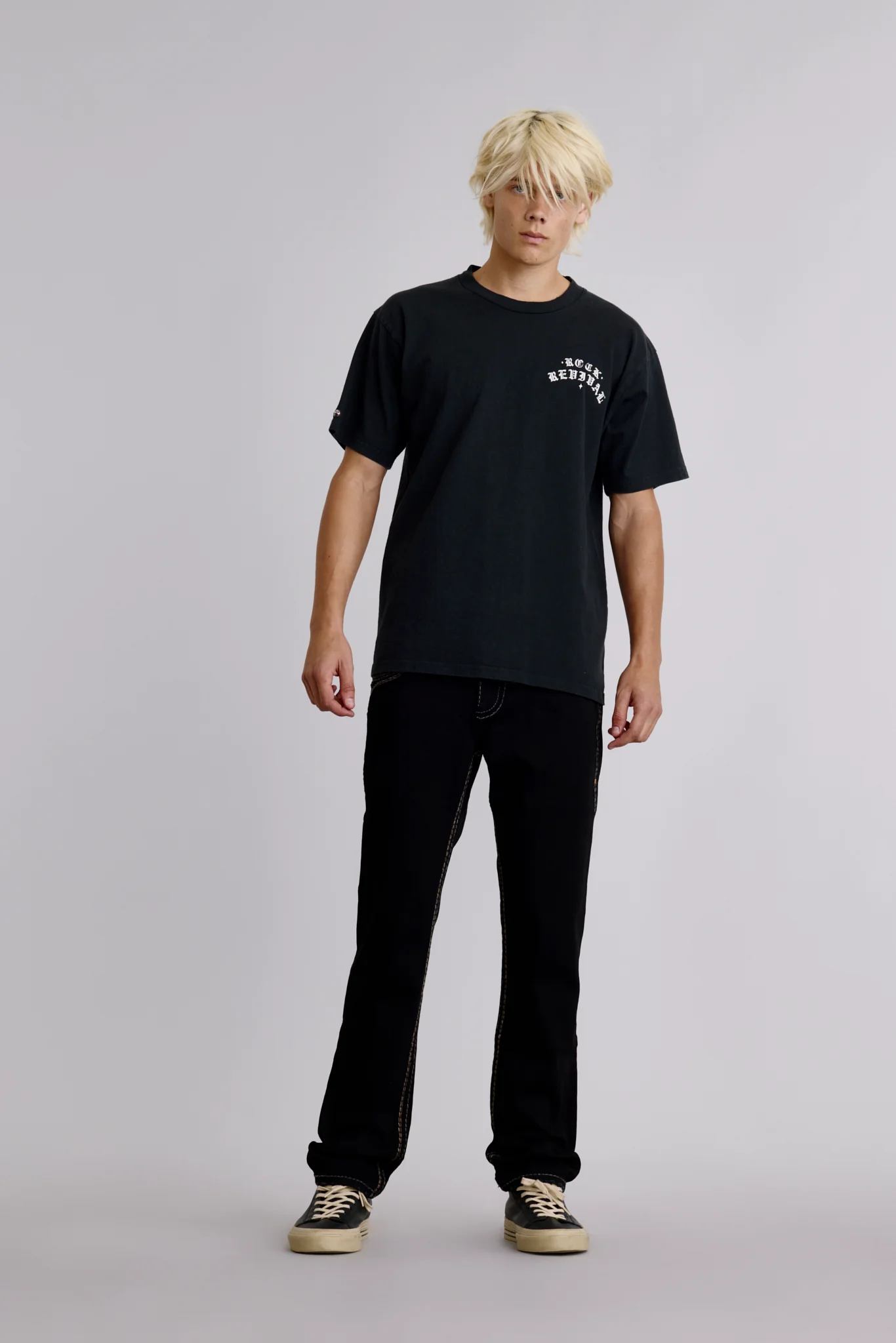 1981 Hollywood Tee in Black - Image 3