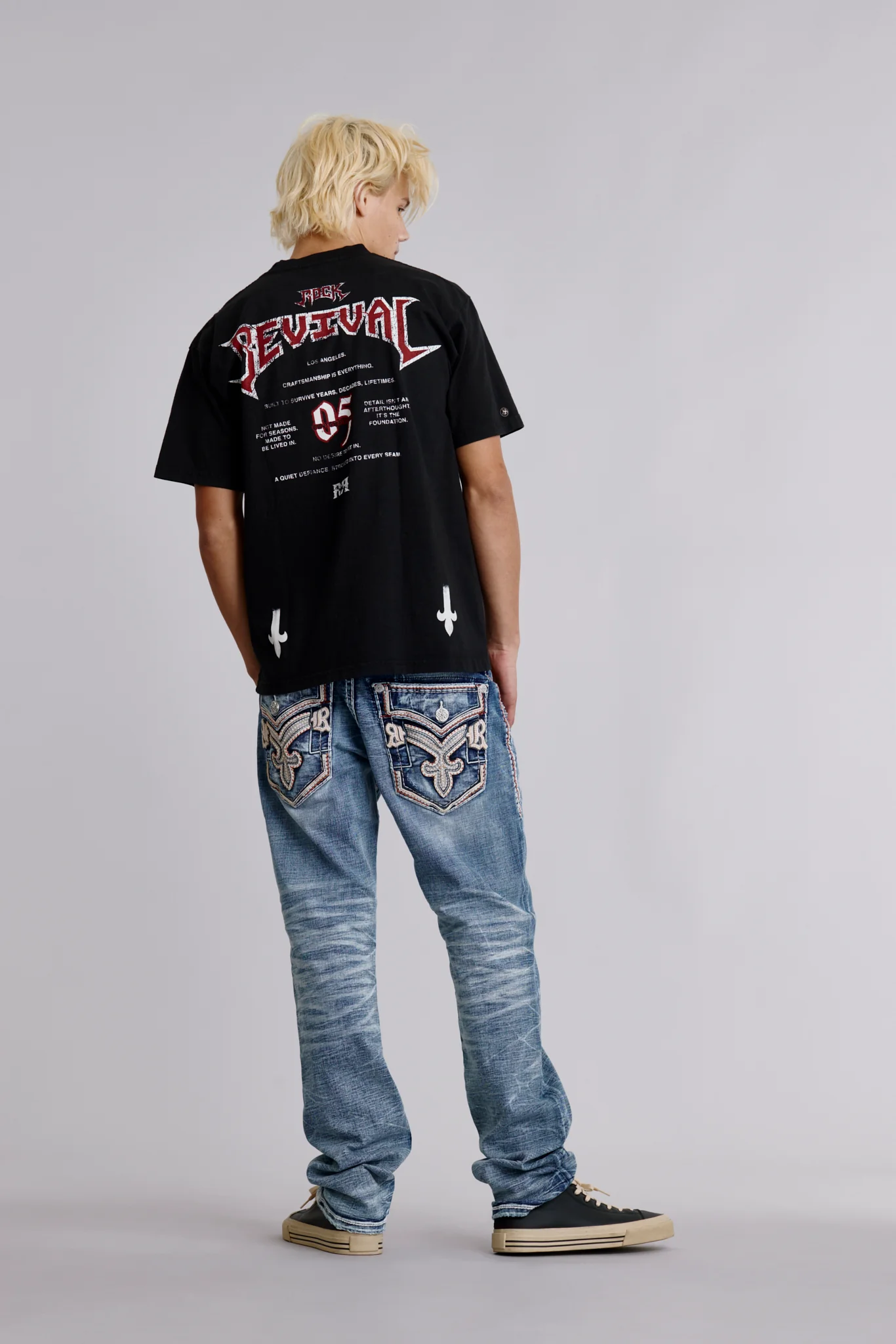 Manifest Tee in Black - Image 4