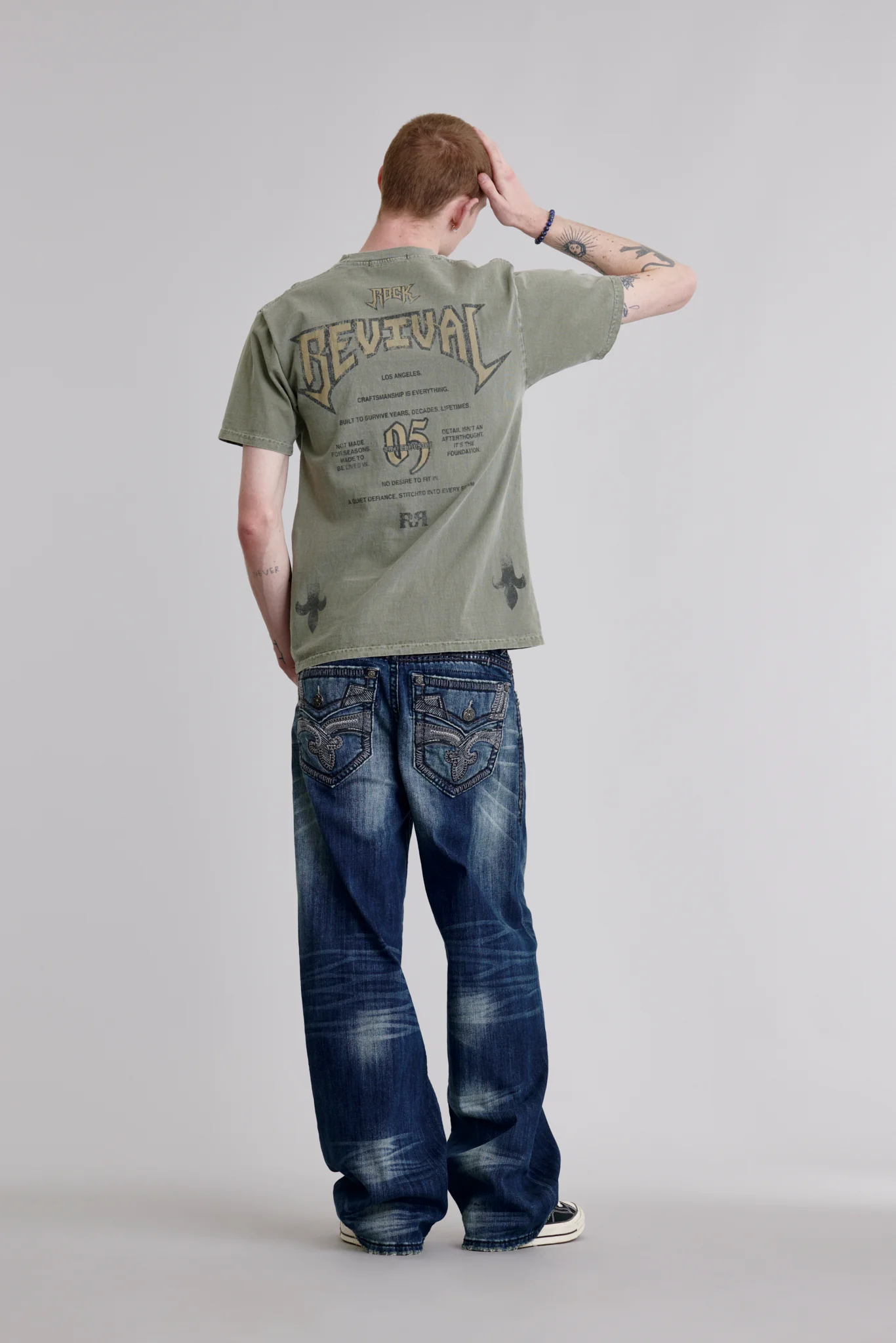 Manifest Tee in Green - Image 4