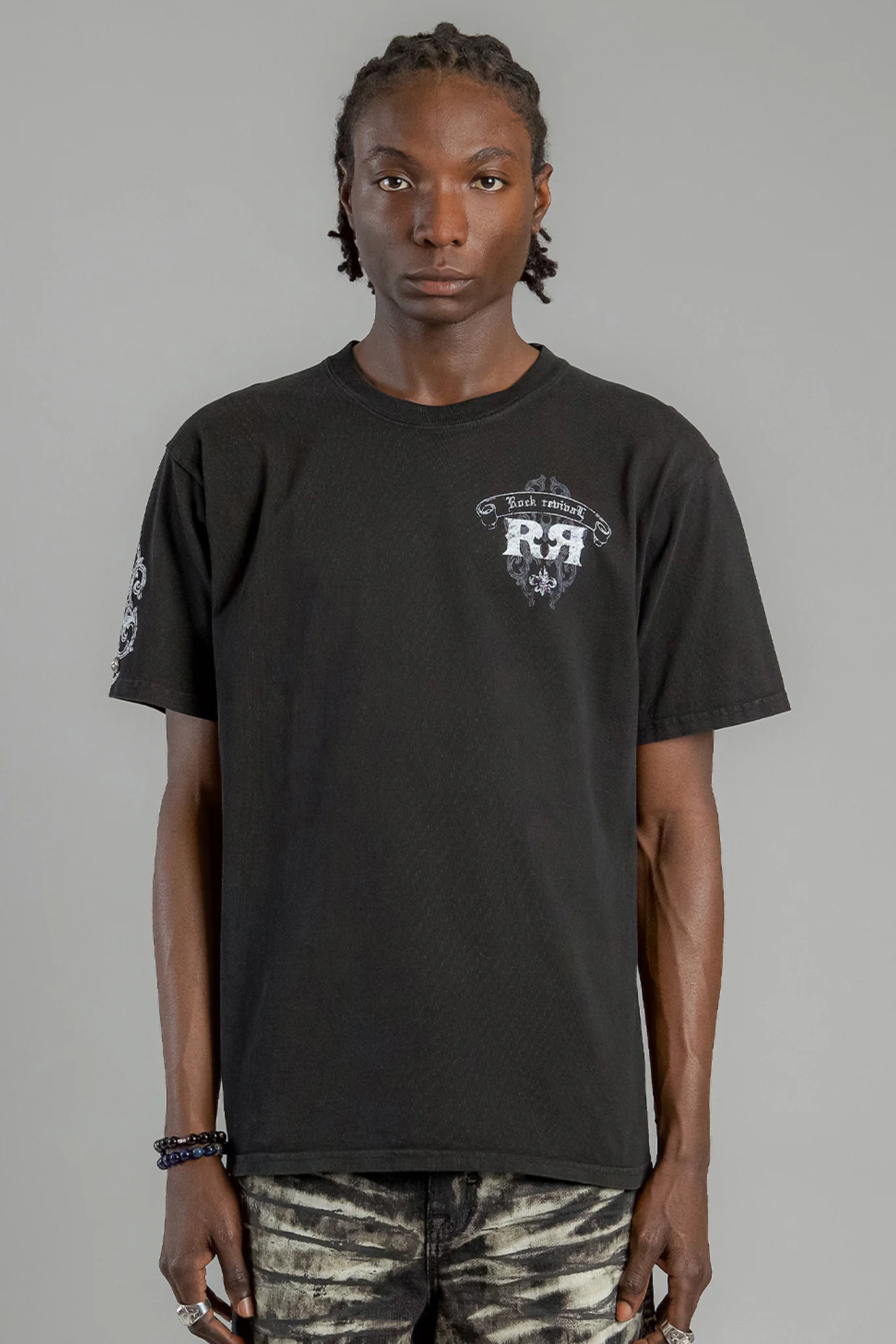 Cross Forme Tee in Dust Black