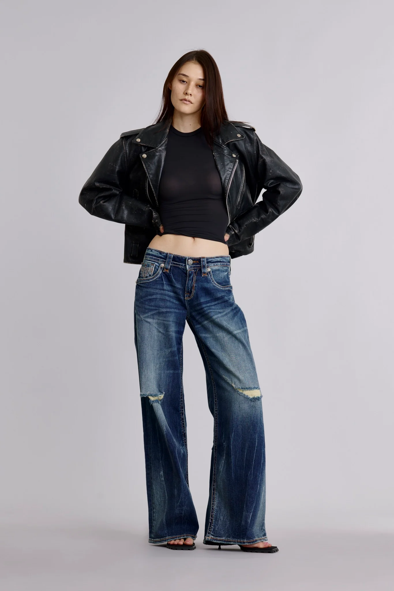 Titania Low-Rise Wide-Leg Jeans in Distress - Image 3