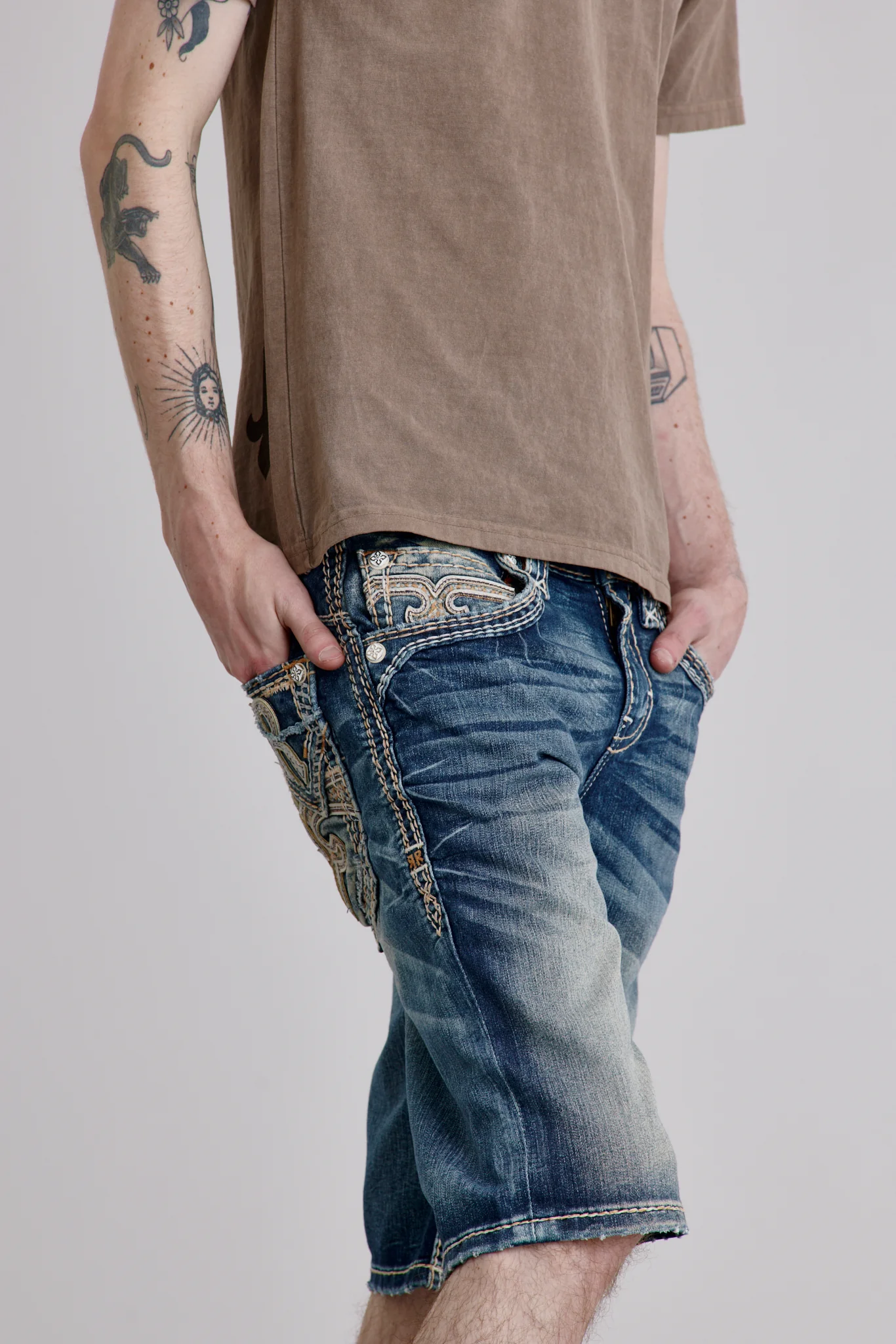 Tyrone Denim Shorts in Medium Blue - Image 4