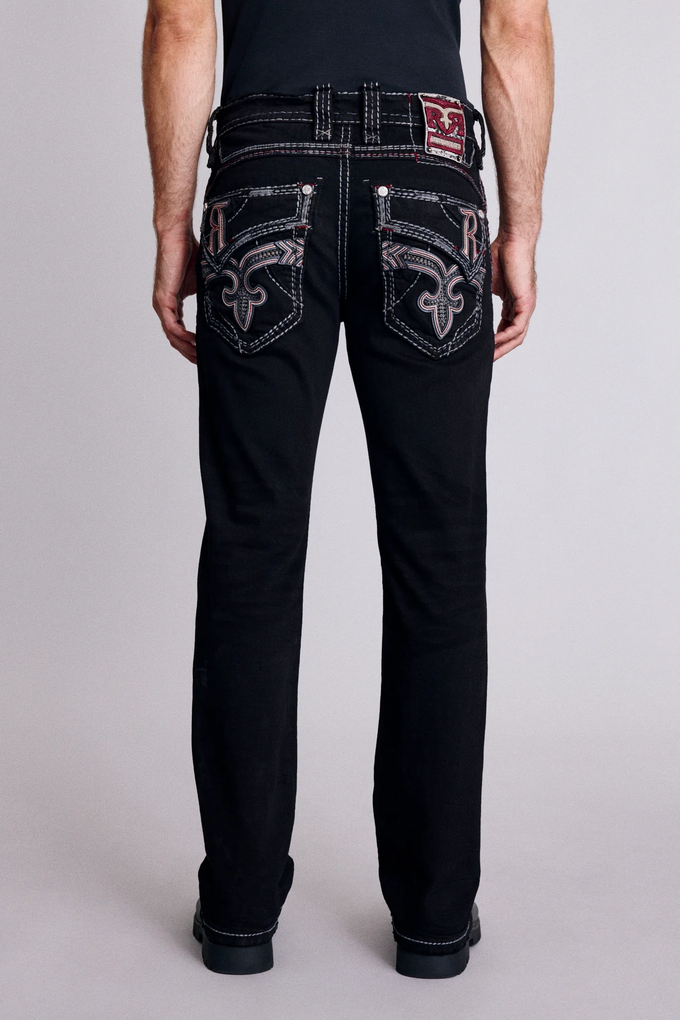 Tyrone Straight Jeans in Black