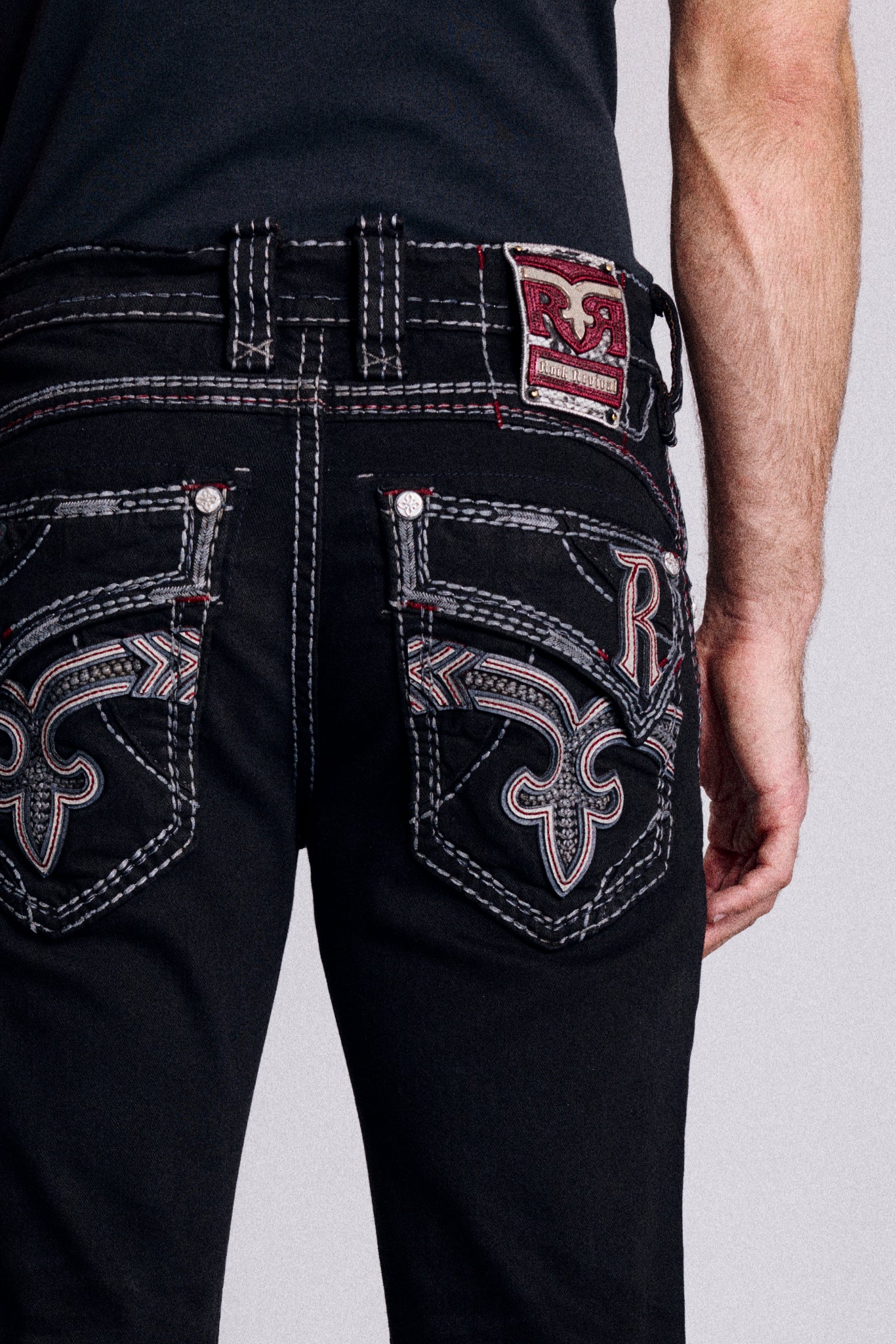 Tyrone Straight Jeans in Black - Image 4