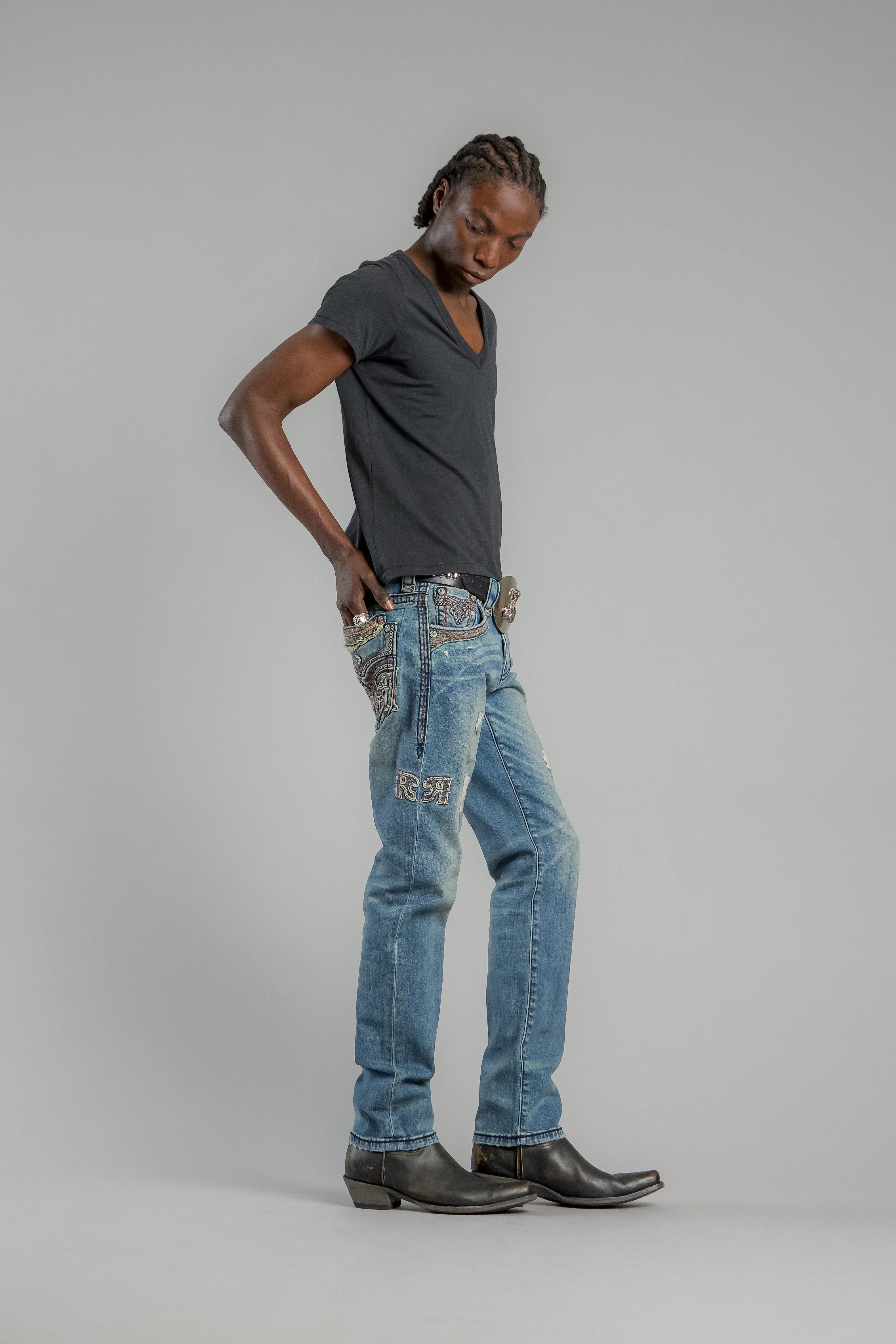 Vinton Straight Jeans in Medium Blue - GR Collection - Image 5