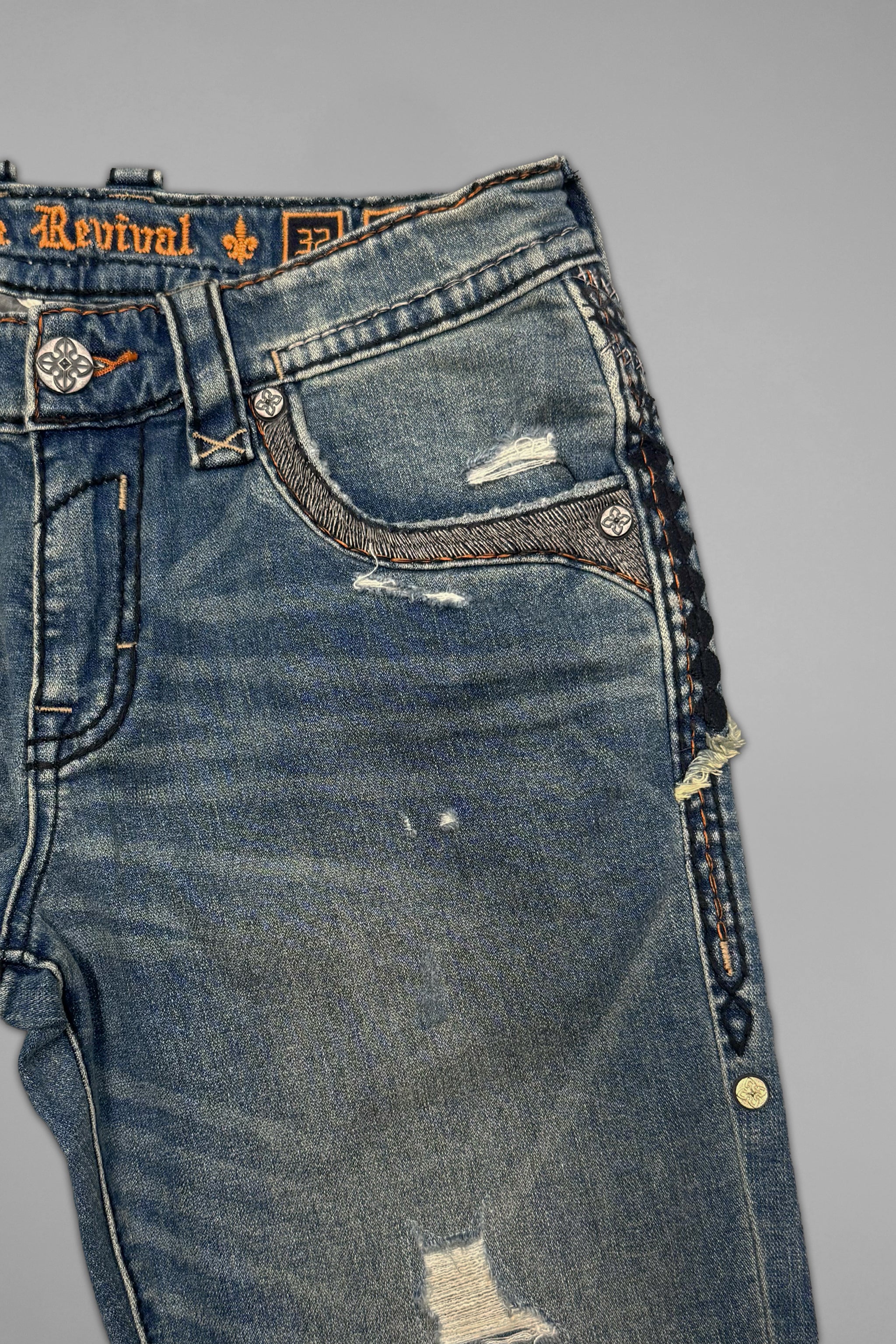 Vinton Straight Jeans in Medium Blue - GR Collection - Image 8