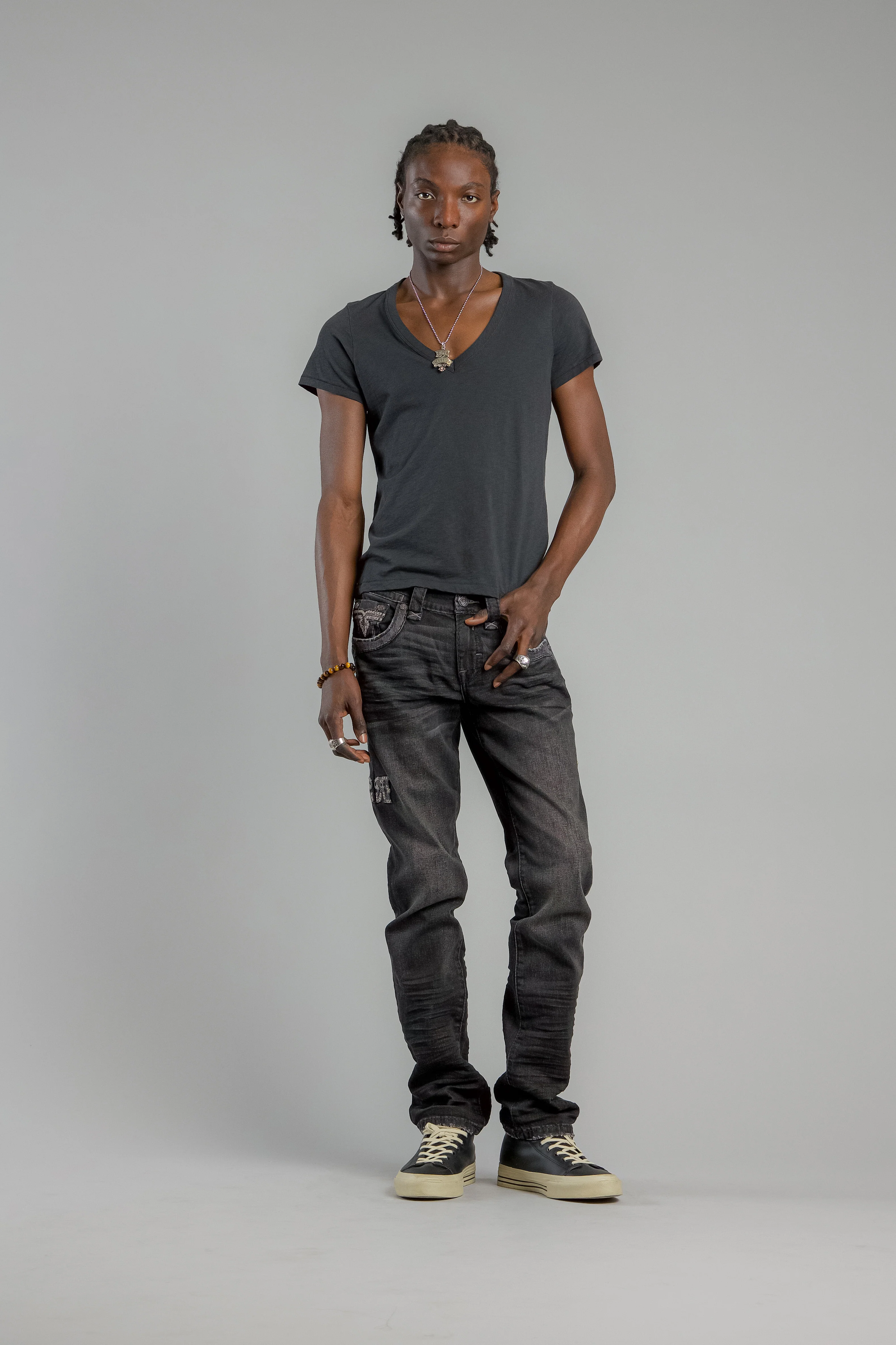 Vinton Straight Jeans in Gray Wash - GR Collection