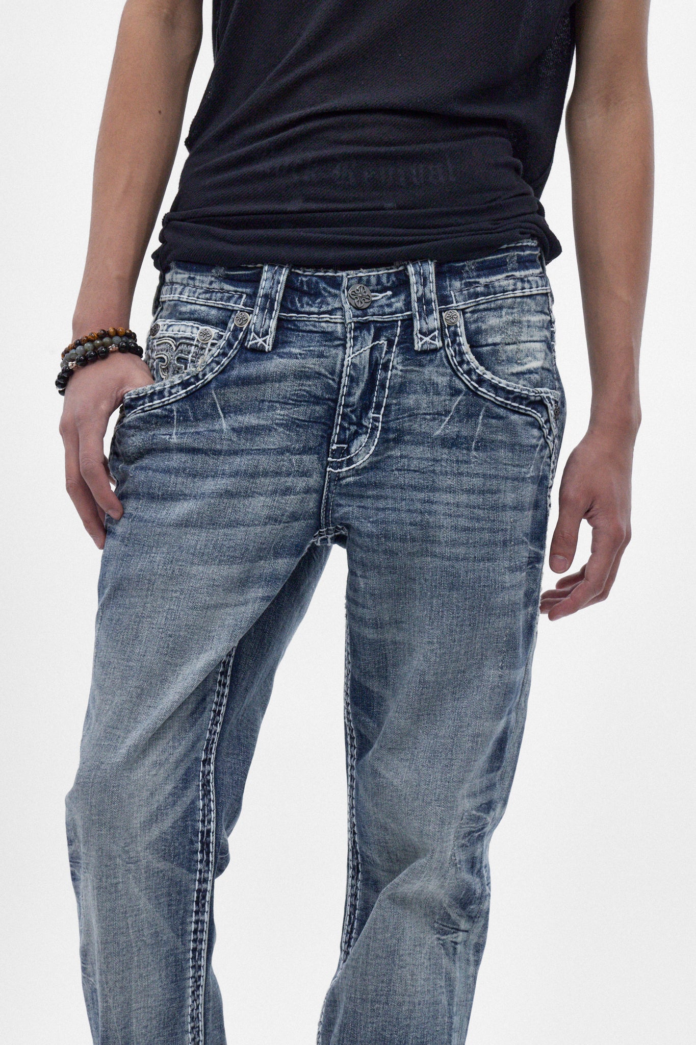 Xander Bootcut Jeans in Medium Blue - Image 3