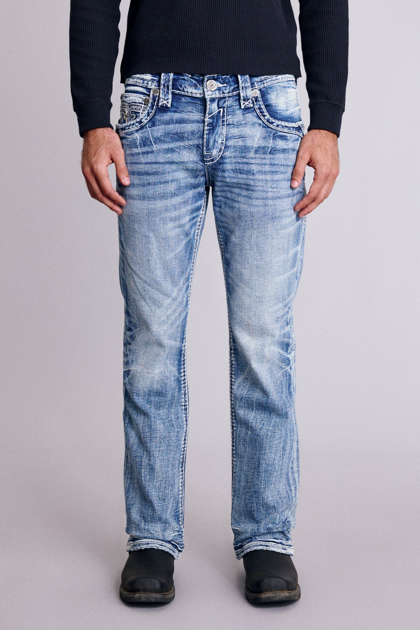 Xander Bootcut Jeans in Medium Blue - Image 8
