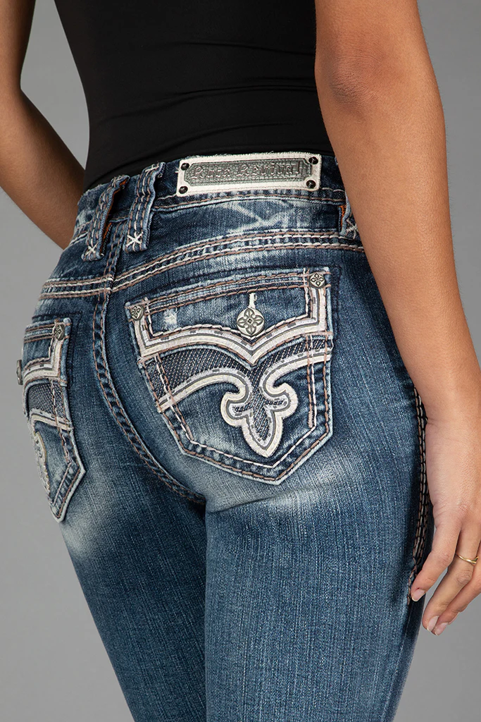 Yui Bootcut Jeans in Medium Blue - Image 7