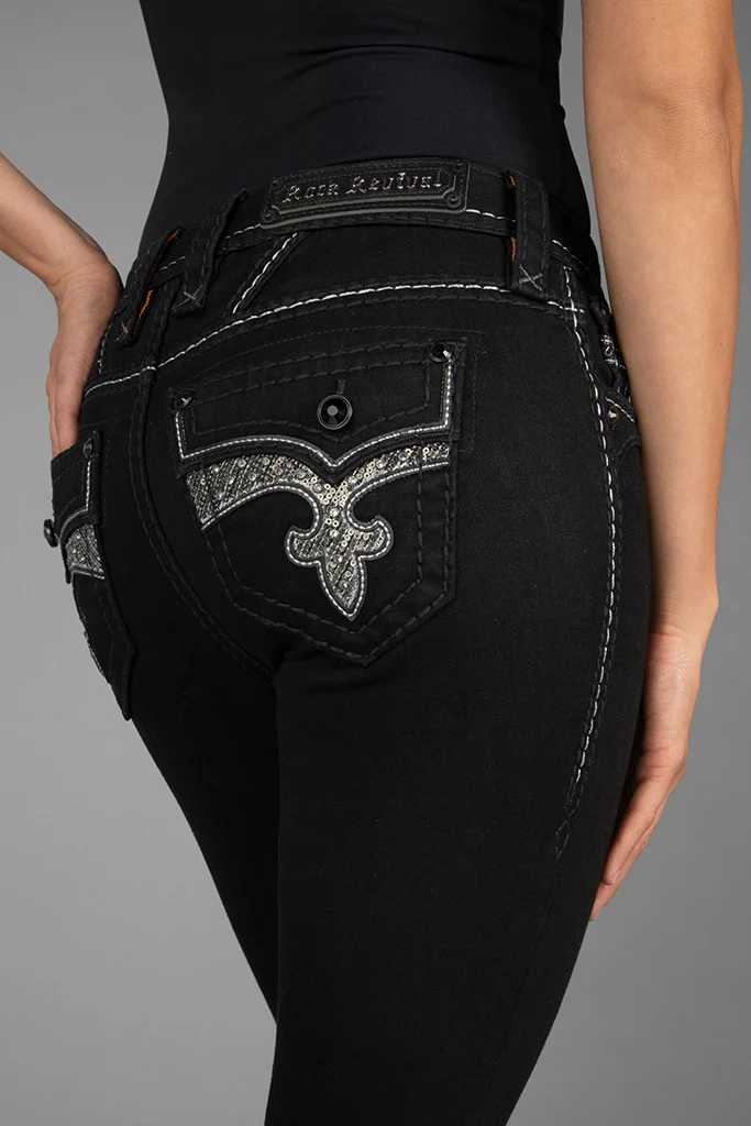 Yui Bootcut Jeans in Black - Image 3