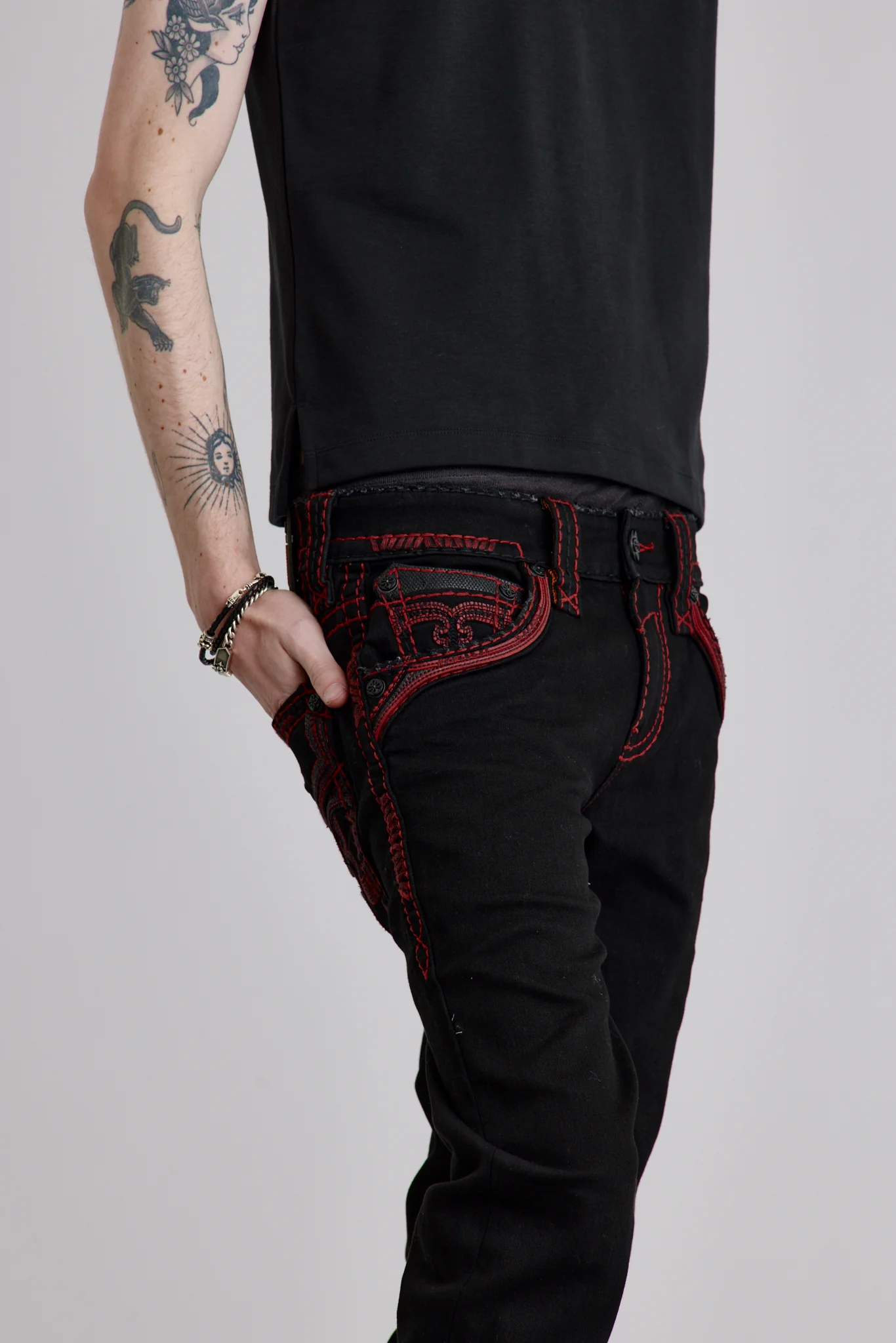 Zinfandel Alt Straight Jeans in Black - Image 6
