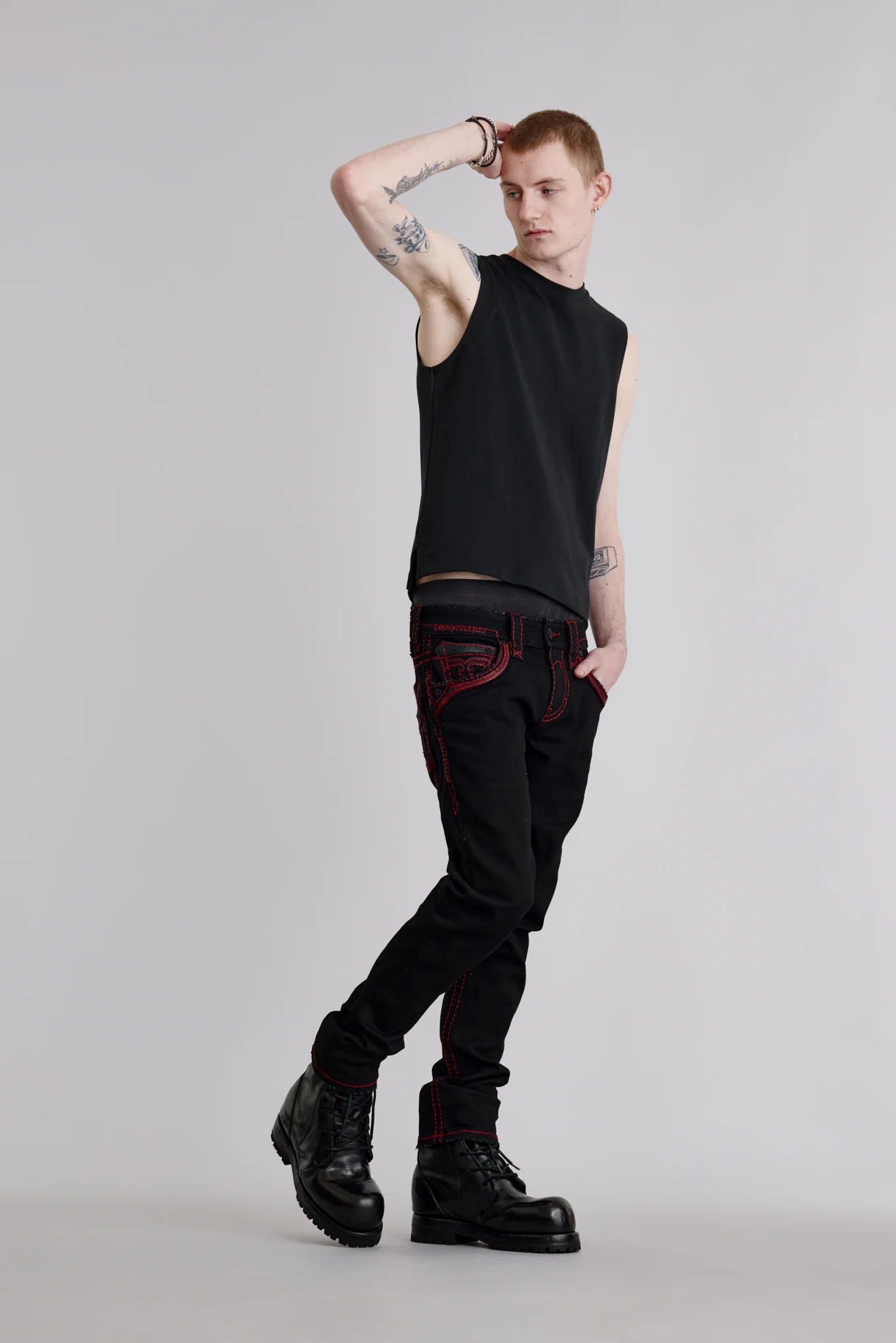 Zinfandel Alt Straight Jeans in Black - Image 7